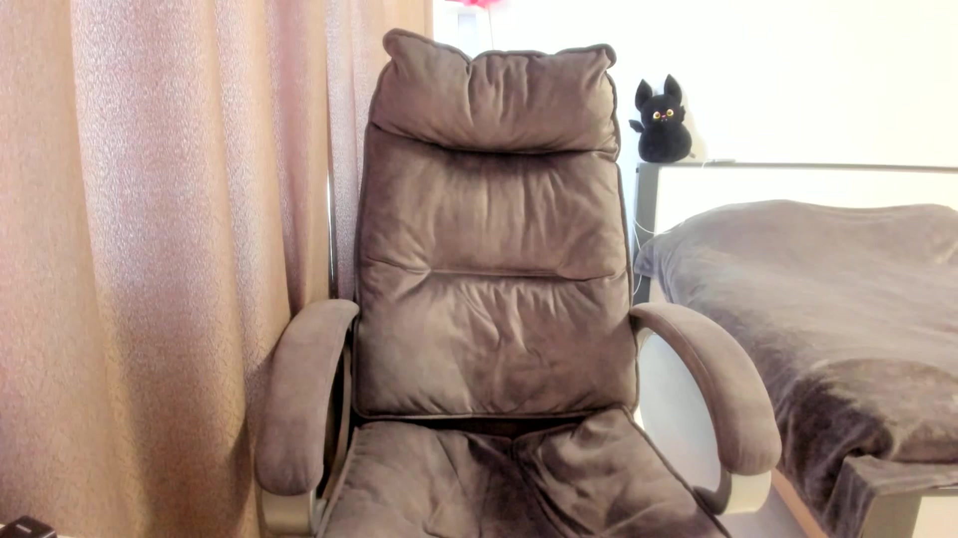 Gallery image thumbnail from Iam_Sasha's myfreecams stream on, 03/23/2026, 10:54 image 7 of 20