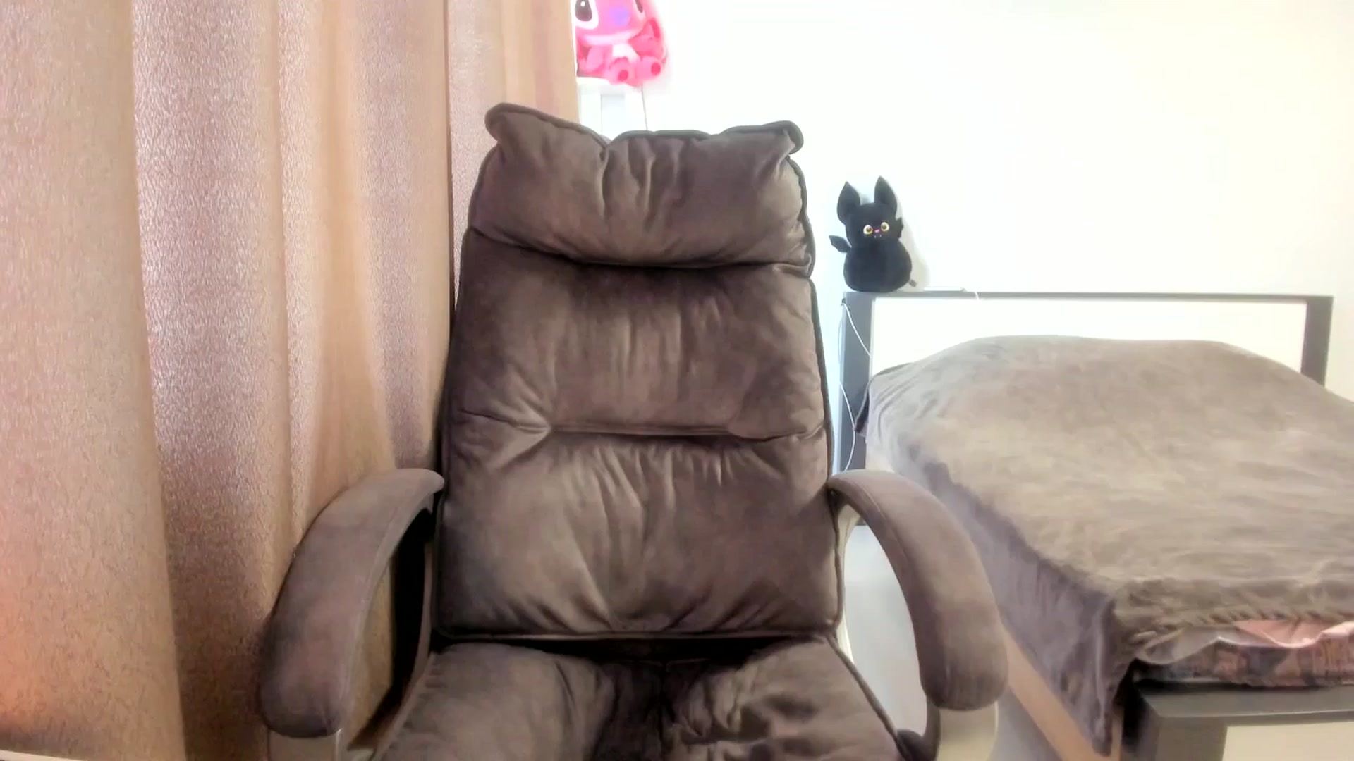 Gallery image thumbnail from Iam_Sasha's myfreecams stream on, 03/24/2026, 12:05 image 14 of 20