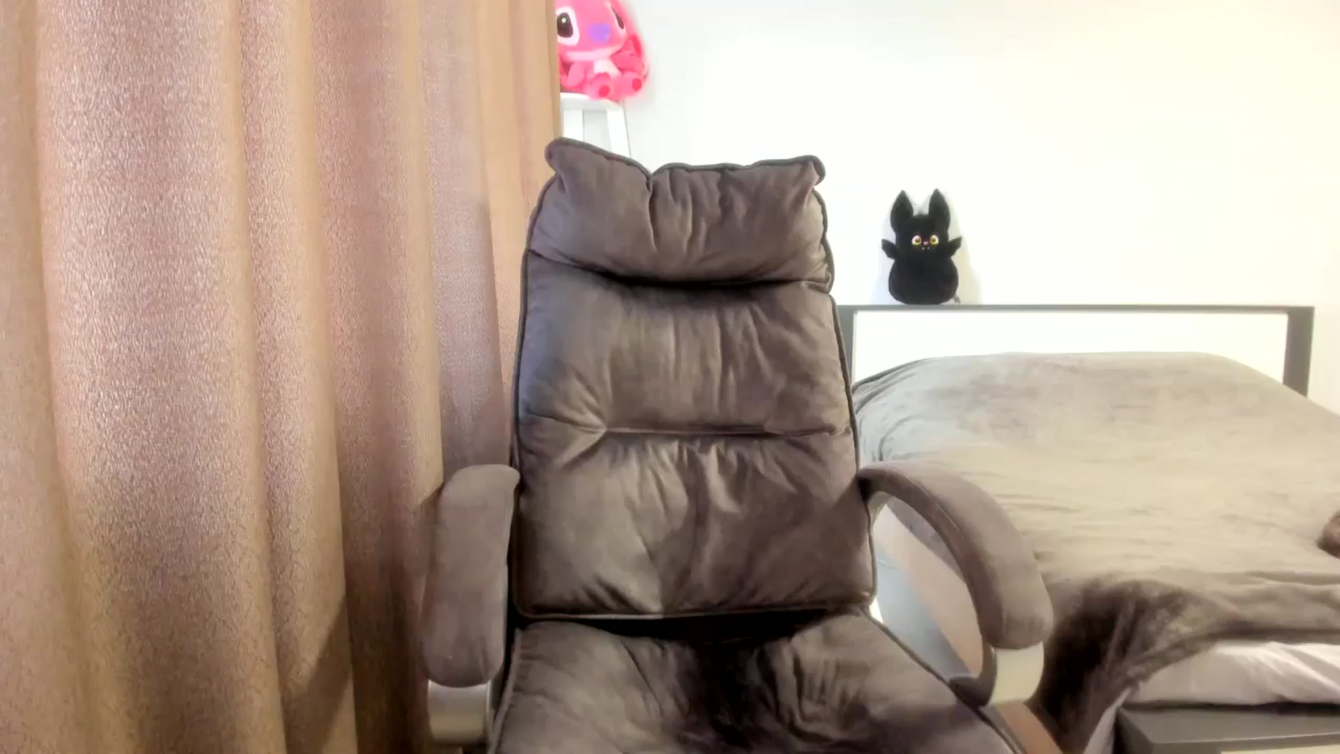 Gallery image thumbnail from Iam_Sasha's myfreecams stream on, 03/31/2026, 08:24 image 14 of 20