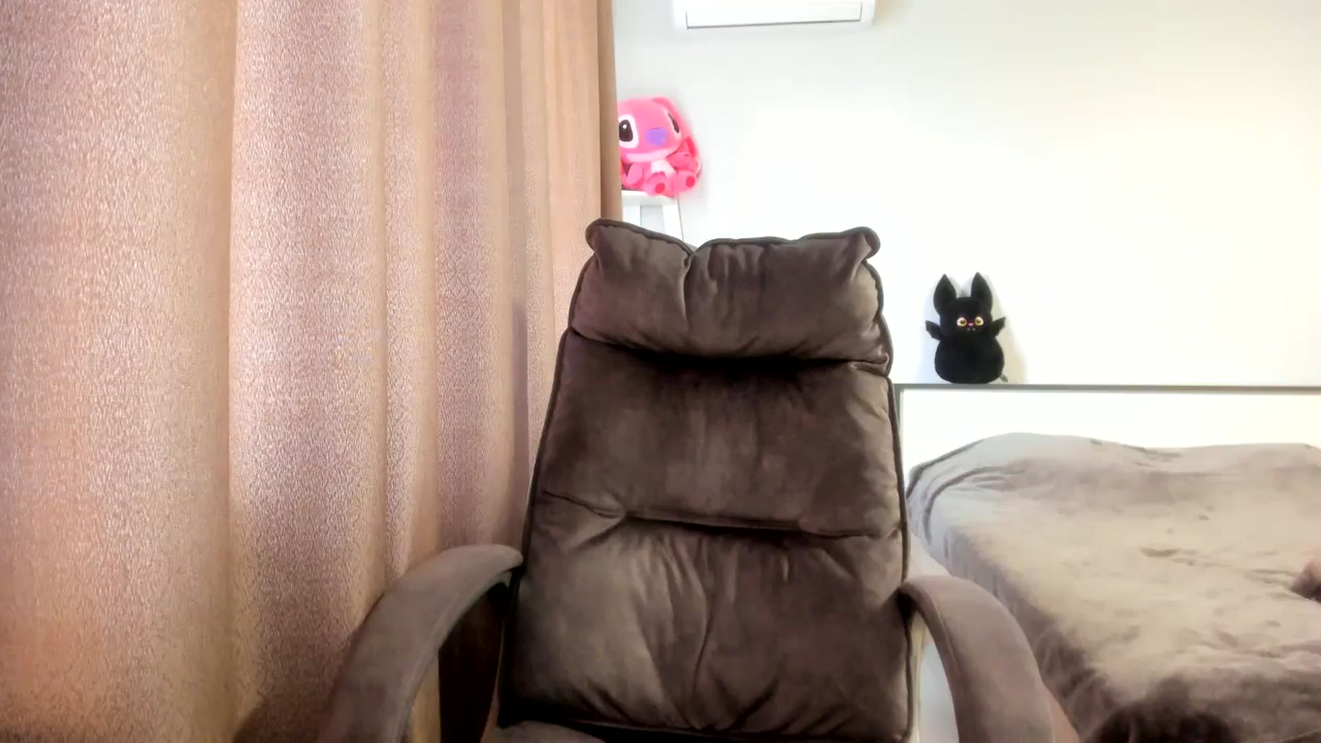 Gallery image thumbnail from Iam_Sasha's myfreecams stream on, 04/01/2026, 08:49 image 11 of 20