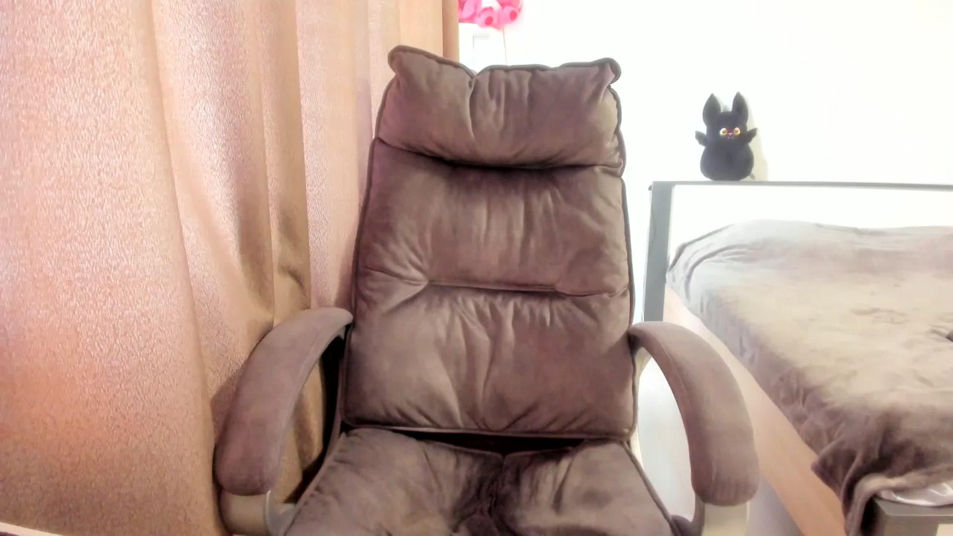 Gallery image thumbnail from Iam_Sasha's myfreecams stream on, 04/01/2026, 12:45 image 13 of 20