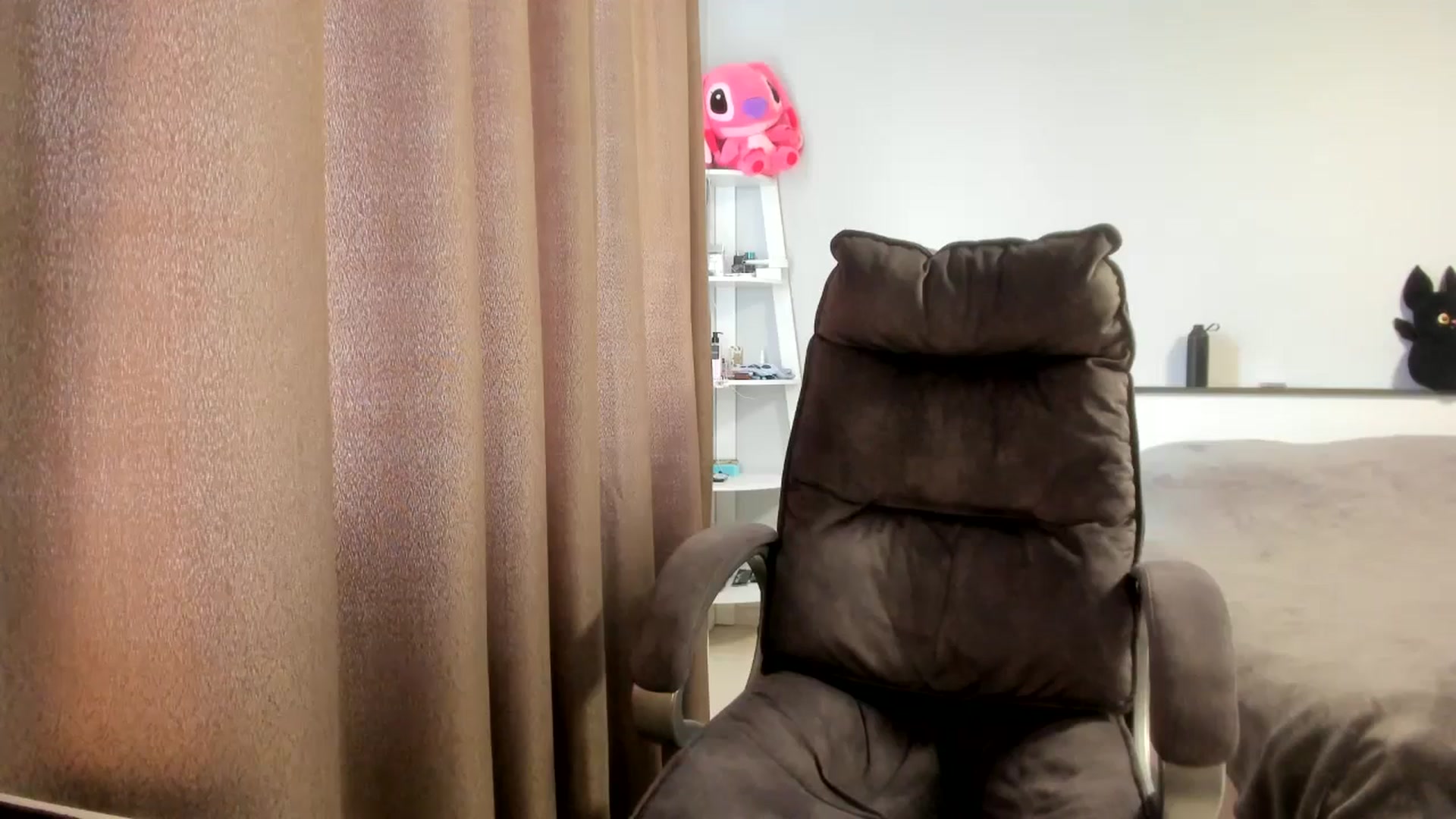Gallery image thumbnail from Iam_Sasha's myfreecams stream on, 04/06/2026, 08:47 image 12 of 20