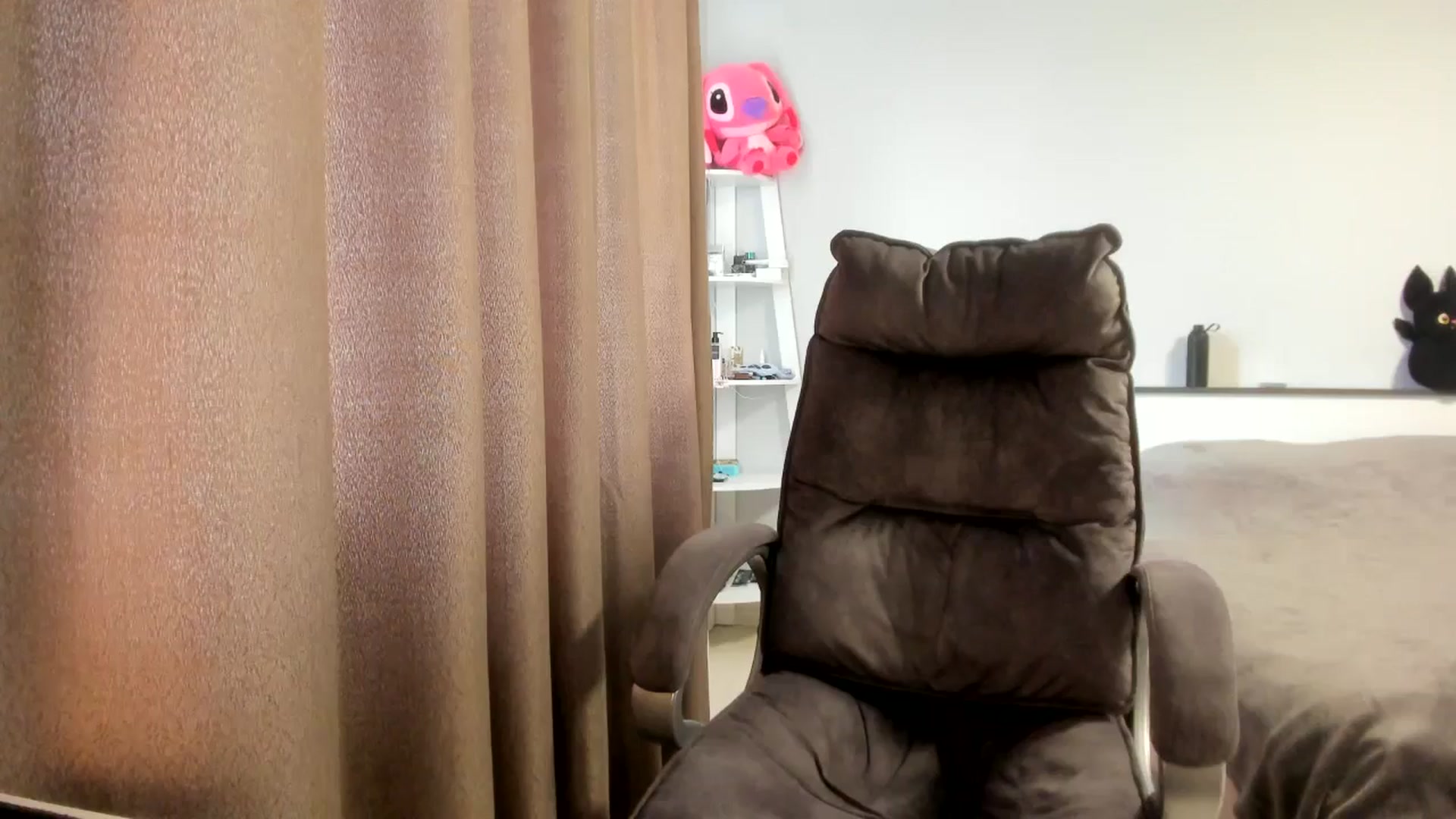 Gallery image thumbnail from Iam_Sasha's myfreecams stream on, 04/06/2026, 08:47 image 15 of 20