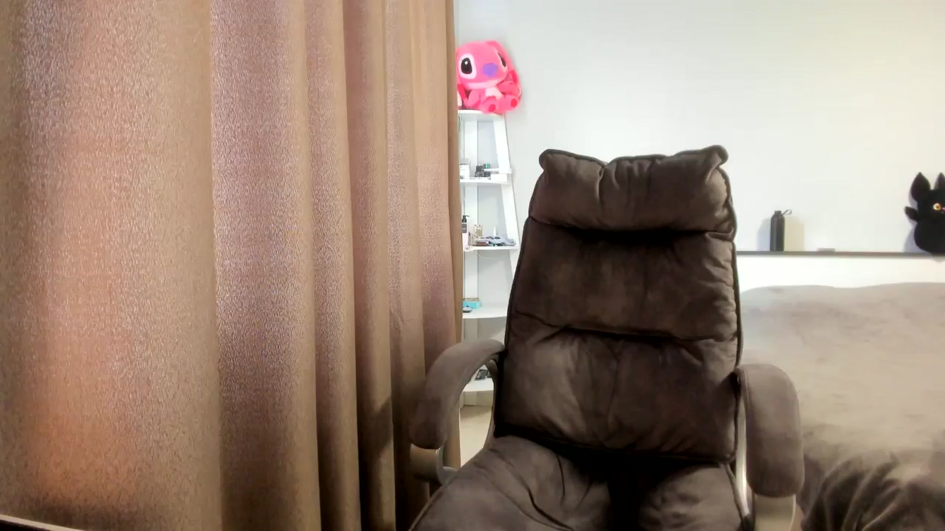 Gallery image thumbnail from Iam_Sasha's myfreecams stream on, 04/06/2026, 08:47 image 20 of 20