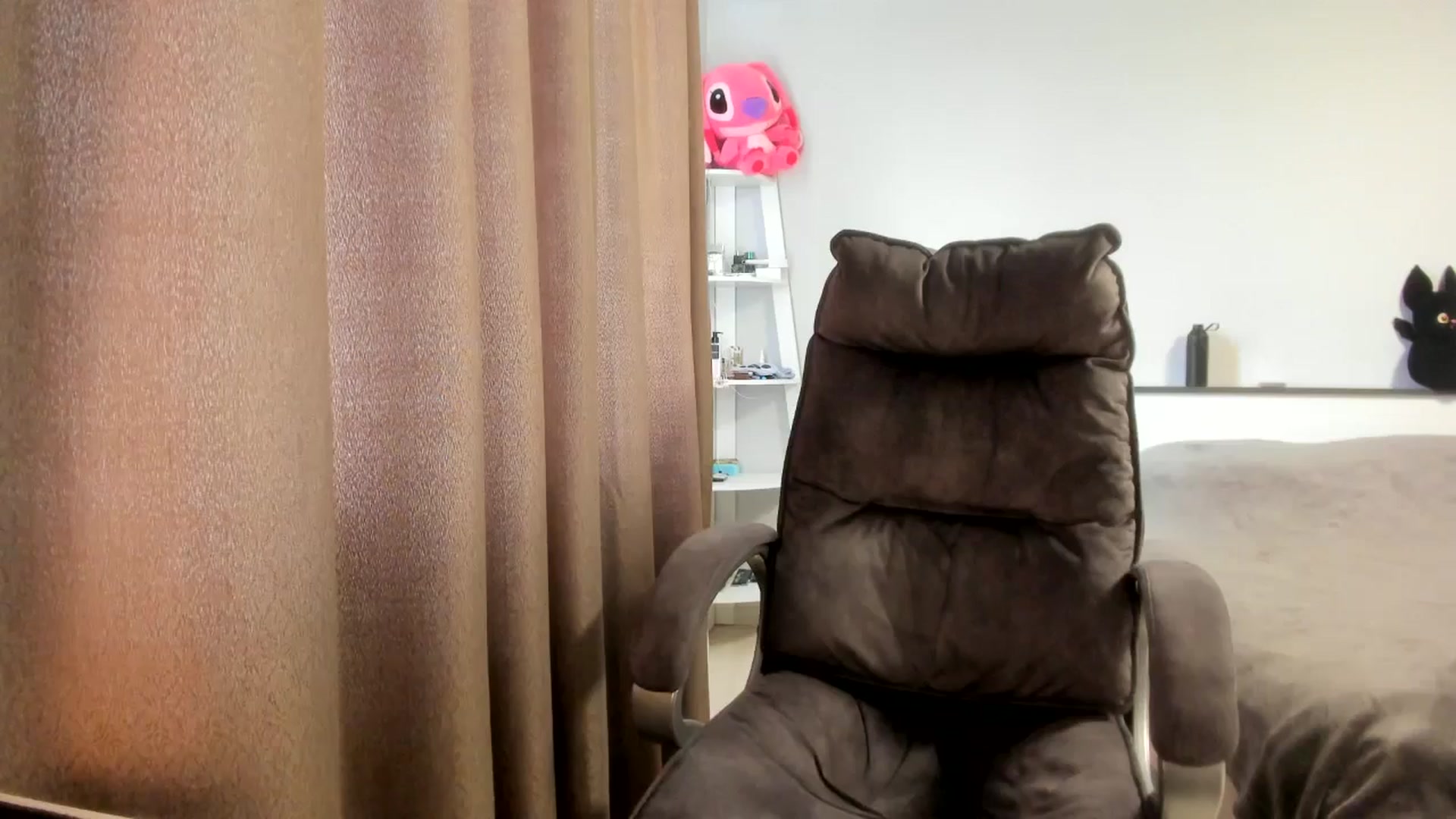 Gallery image thumbnail from Iam_Sasha's myfreecams stream on, 04/06/2026, 08:47 image 3 of 20