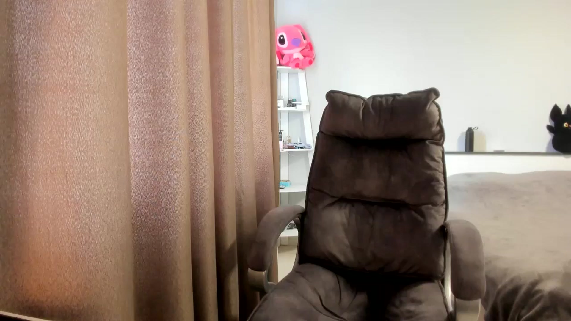 Gallery image thumbnail from Iam_Sasha's myfreecams stream on, 04/06/2026, 08:47 image 8 of 20