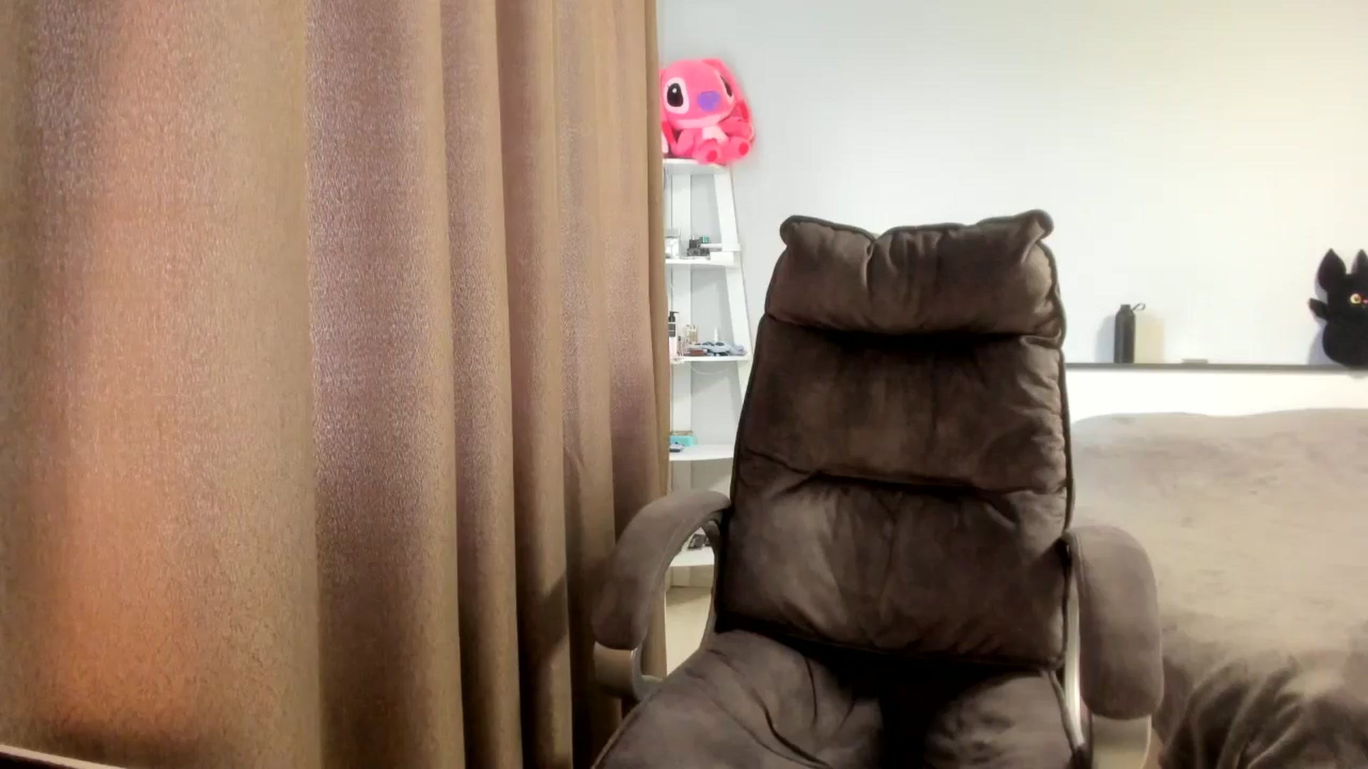 Gallery image thumbnail from Iam_Sasha's myfreecams stream on, 04/06/2026, 08:47 image 1 of 20