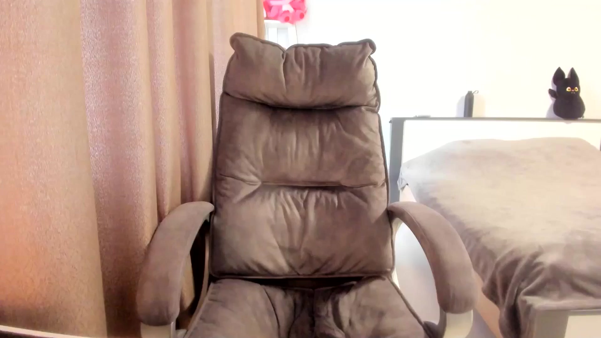 Gallery image thumbnail from Iam_Sasha's myfreecams stream on, 04/06/2026, 10:52 image 13 of 20