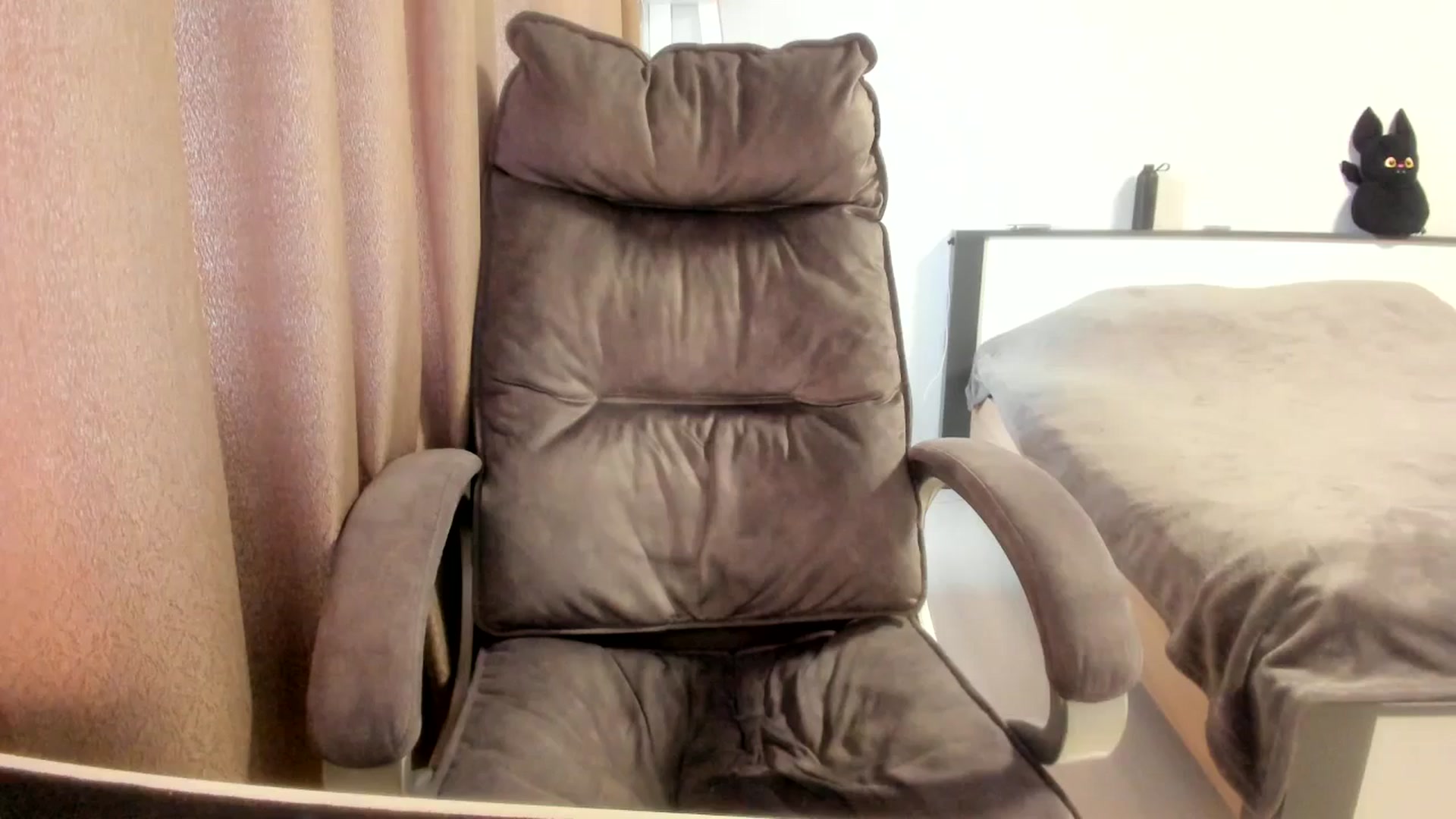 Gallery image thumbnail from Iam_Sasha's myfreecams stream on, 04/06/2026, 10:52 image 3 of 20