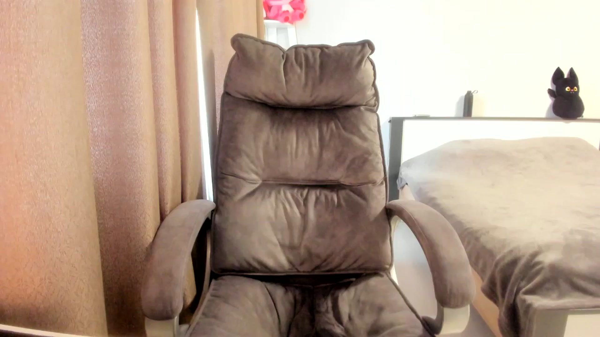 Gallery image thumbnail from Iam_Sasha's myfreecams stream on, 04/06/2026, 10:52 image 20 of 20