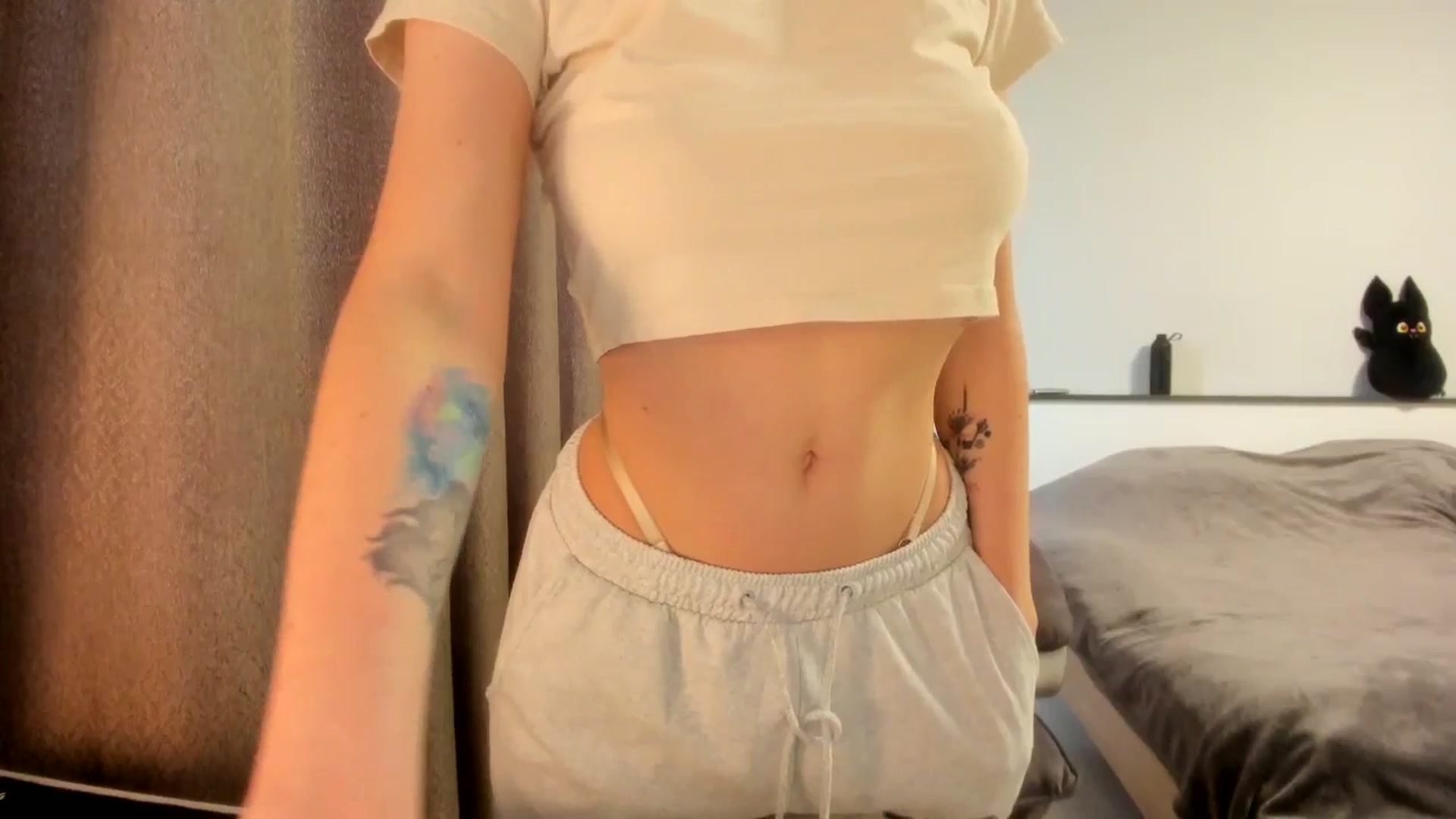 Gallery image thumbnail from Iam_Sasha's myfreecams stream on, 04/06/2026, 12:42 image 5 of 20