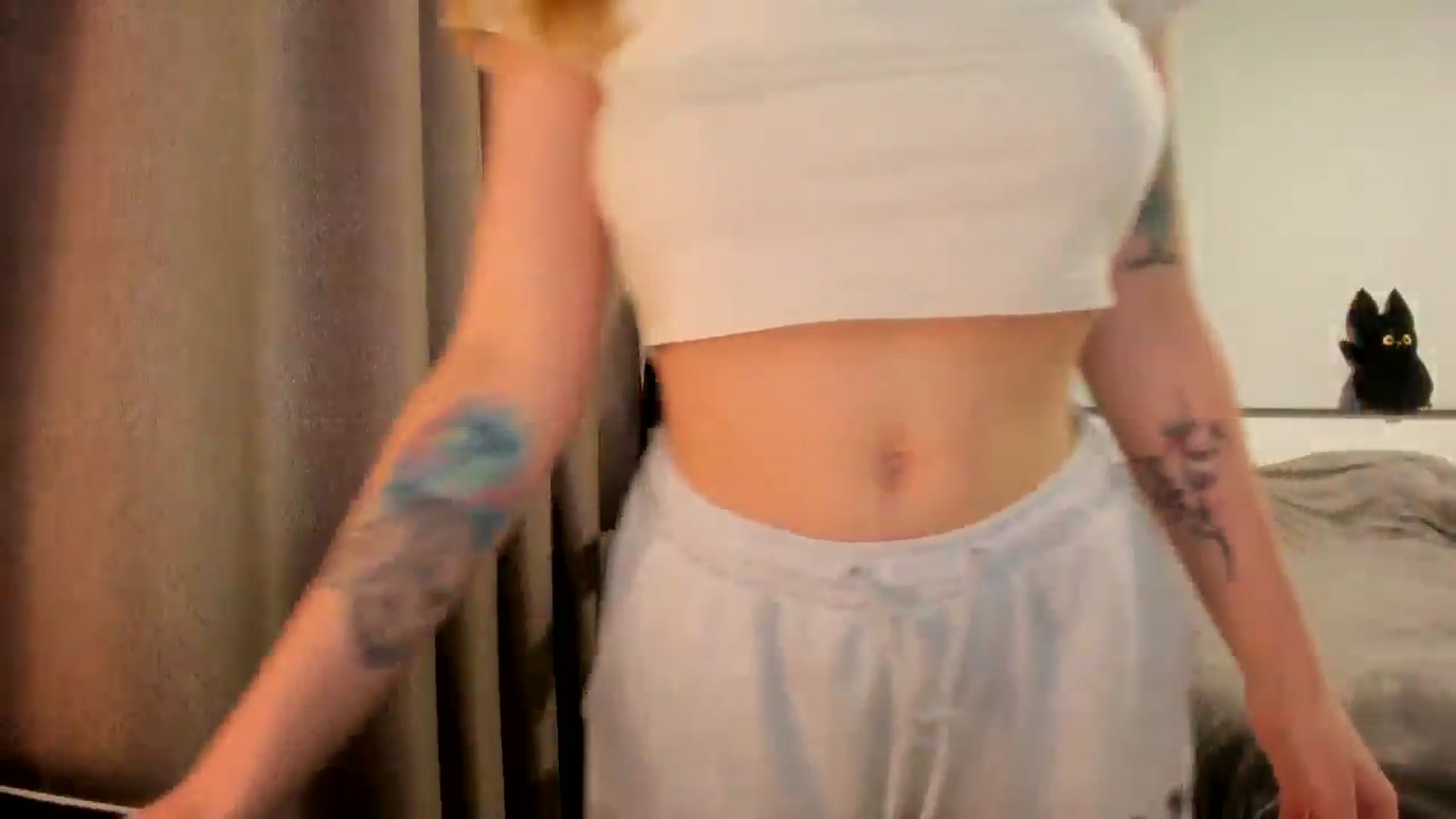 Gallery image thumbnail from Iam_Sasha's myfreecams stream on, 04/06/2026, 12:42 image 20 of 20