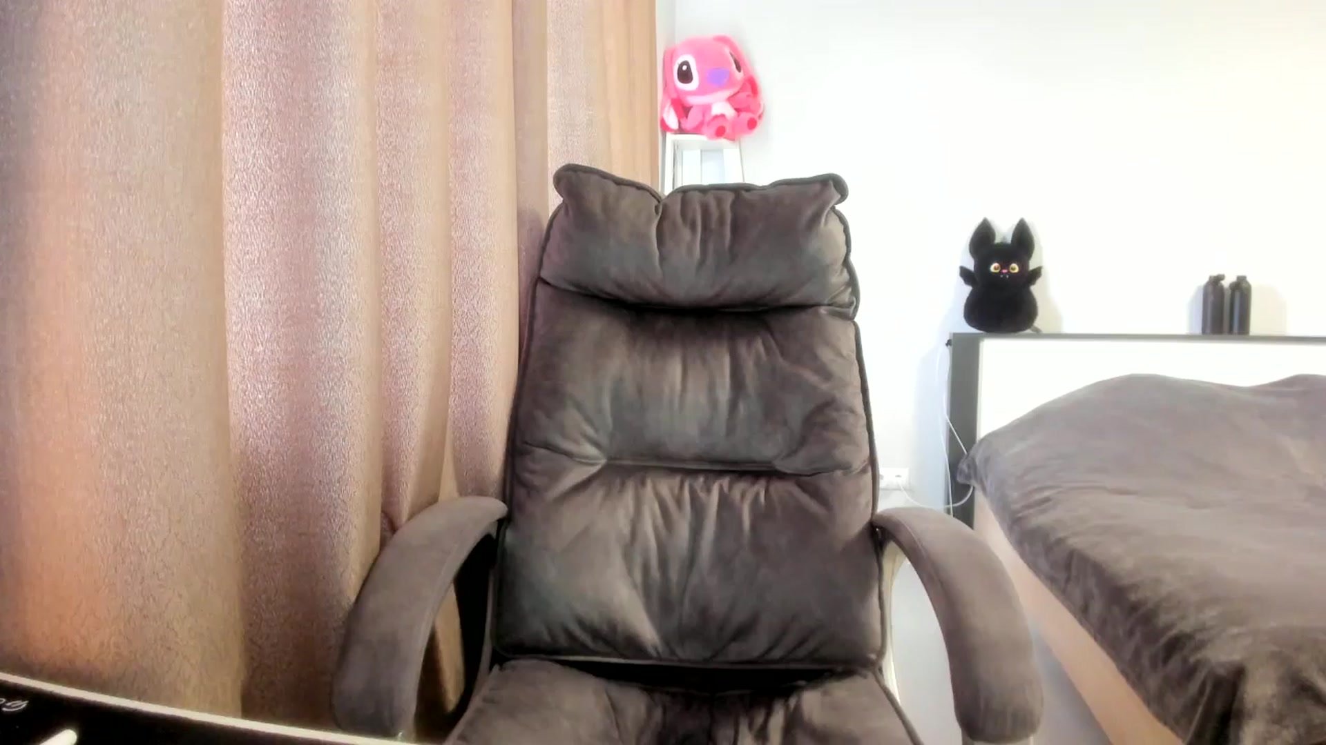Gallery image thumbnail from Iam_Sasha's myfreecams stream on, 04/07/2026, 08:58 image 10 of 20