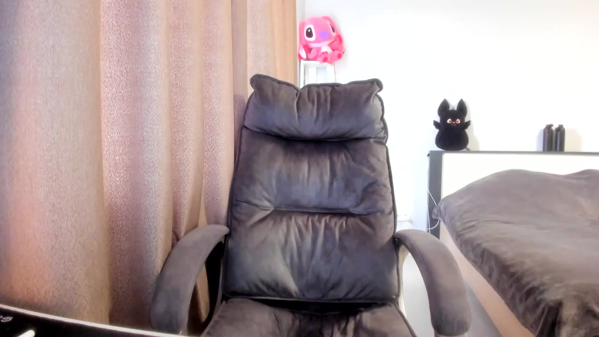 Gallery image thumbnail from Iam_Sasha's myfreecams stream on, 04/07/2026, 08:58 image 12 of 20