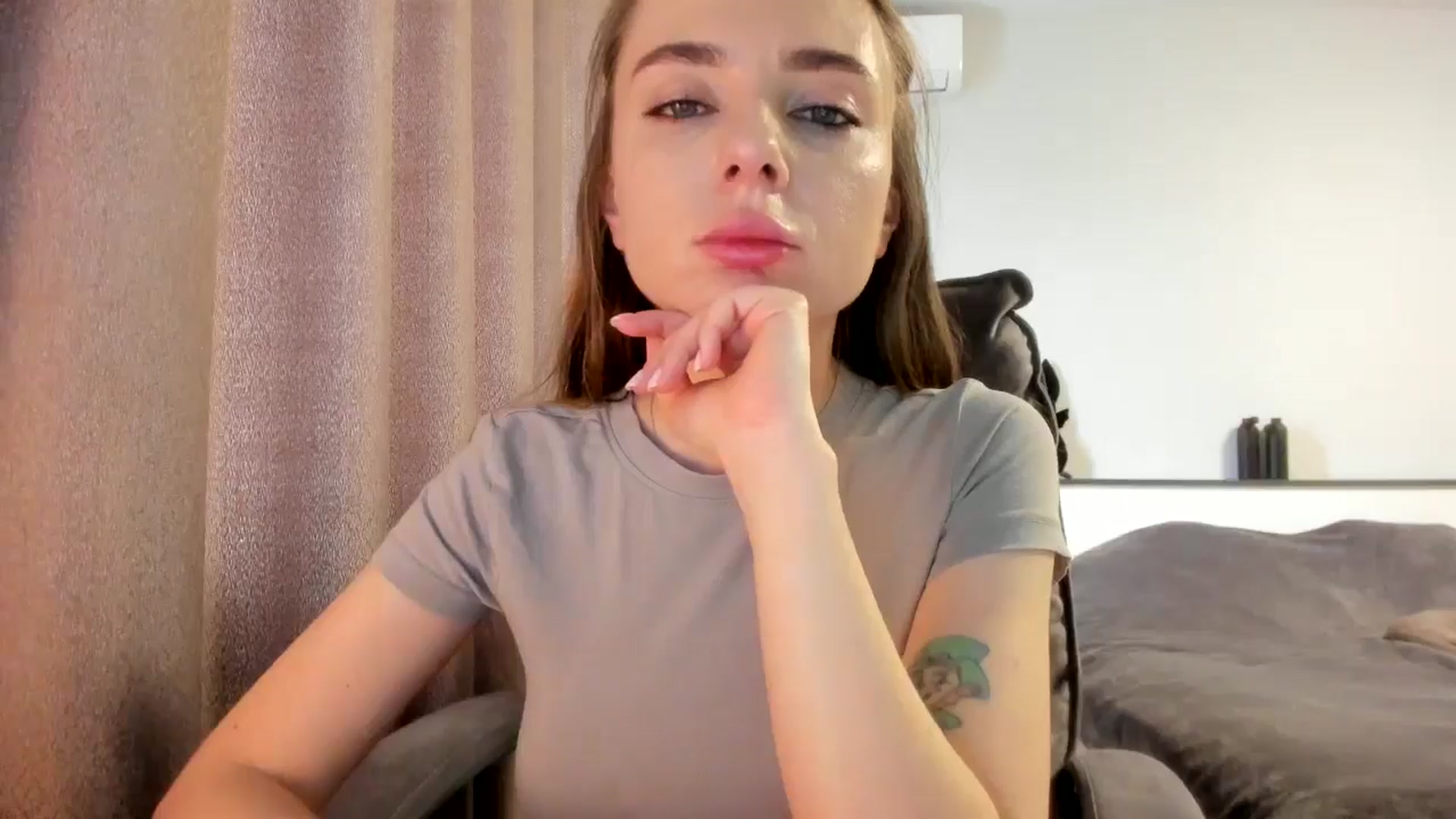 Gallery image thumbnail from Iam_Sasha's myfreecams stream on, 04/07/2026, 08:58 image 2 of 20