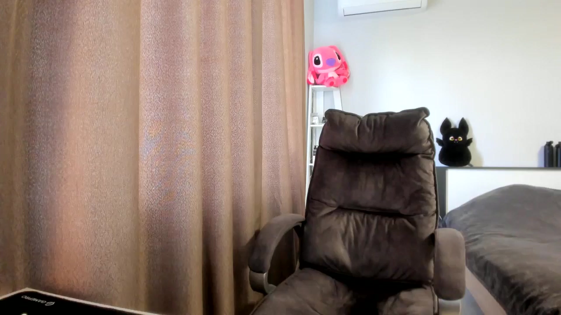 Gallery image thumbnail from Iam_Sasha's myfreecams stream on, 04/07/2026, 09:38 image 19 of 20