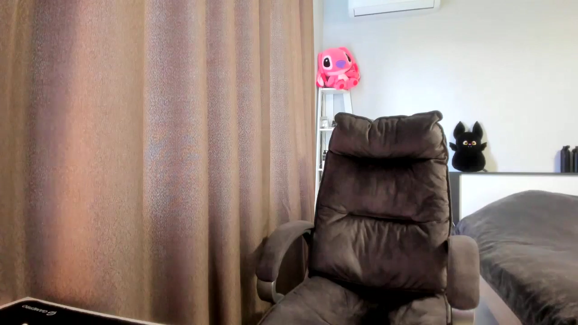 Gallery image thumbnail from Iam_Sasha's myfreecams stream on, 04/07/2026, 09:38 image 6 of 20