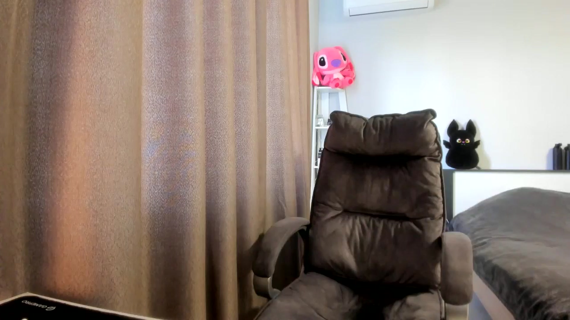 Gallery image thumbnail from Iam_Sasha's myfreecams stream on, 04/07/2026, 09:38 image 12 of 20