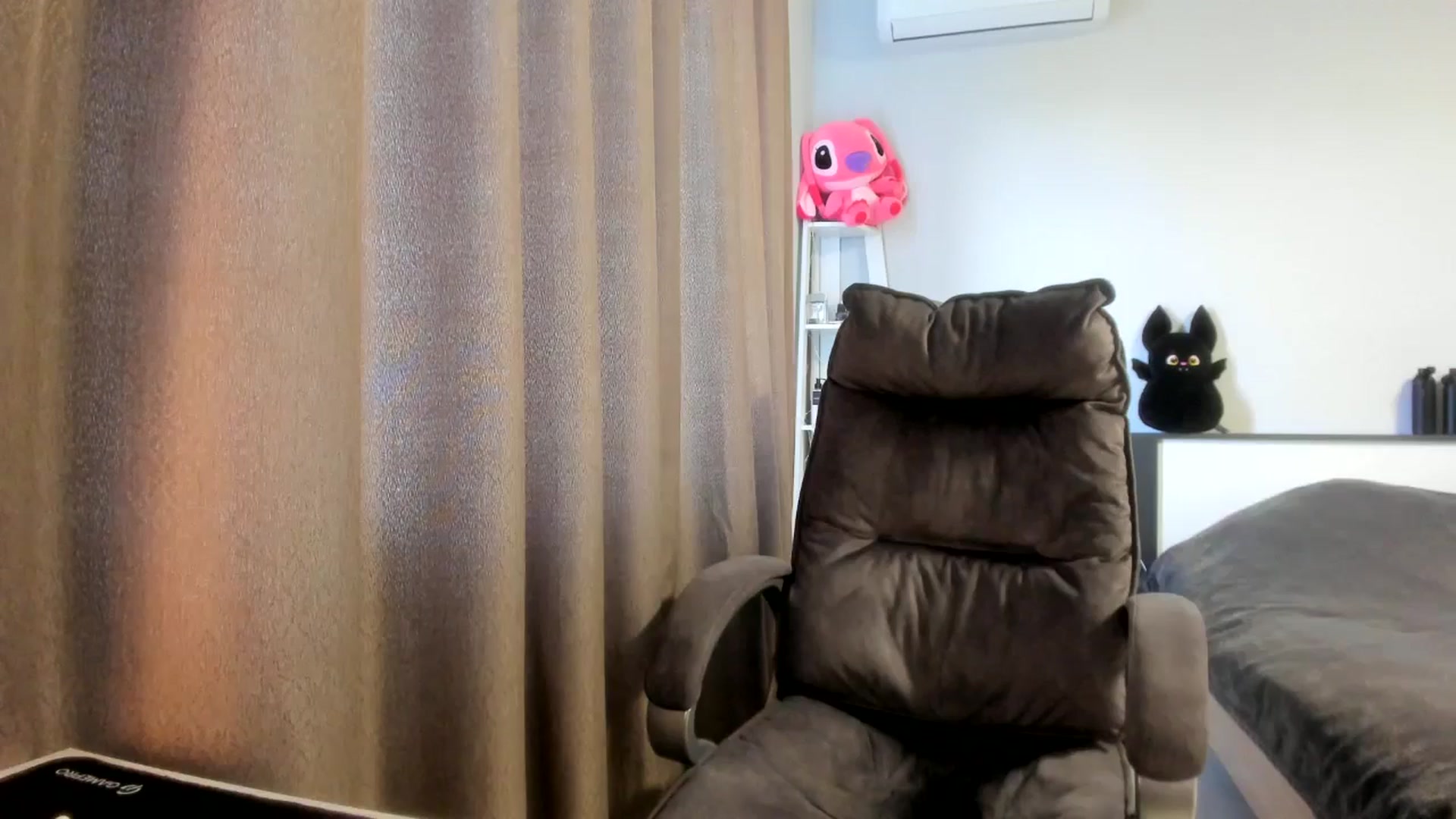 Gallery image thumbnail from Iam_Sasha's myfreecams stream on, 04/07/2026, 09:38 image 9 of 20