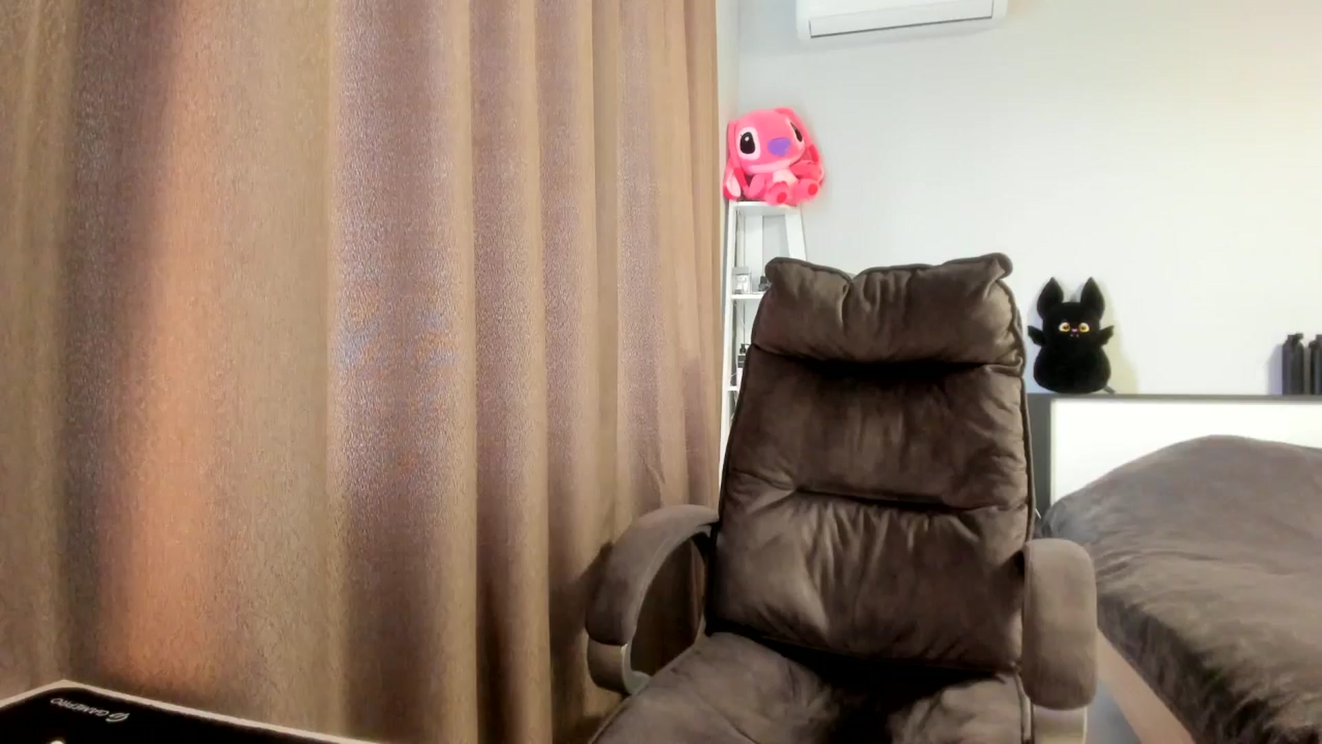 Gallery image thumbnail from Iam_Sasha's myfreecams stream on, 04/07/2026, 09:38 image 4 of 20