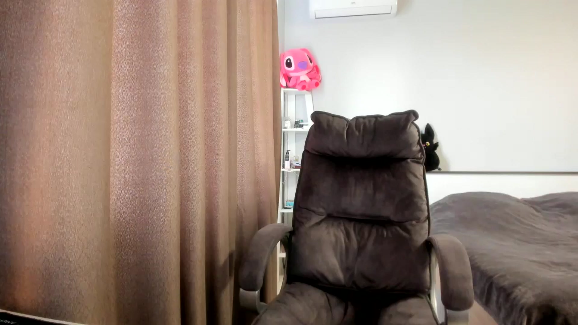 Gallery image thumbnail from Iam_Sasha's myfreecams stream on, 04/08/2026, 09:19 image 3 of 20
