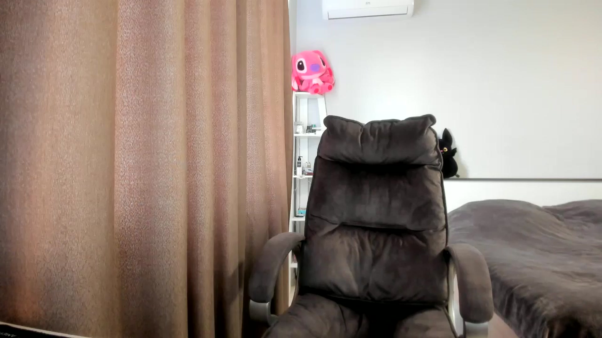 Gallery image thumbnail from Iam_Sasha's myfreecams stream on, 04/08/2026, 09:19 image 2 of 20