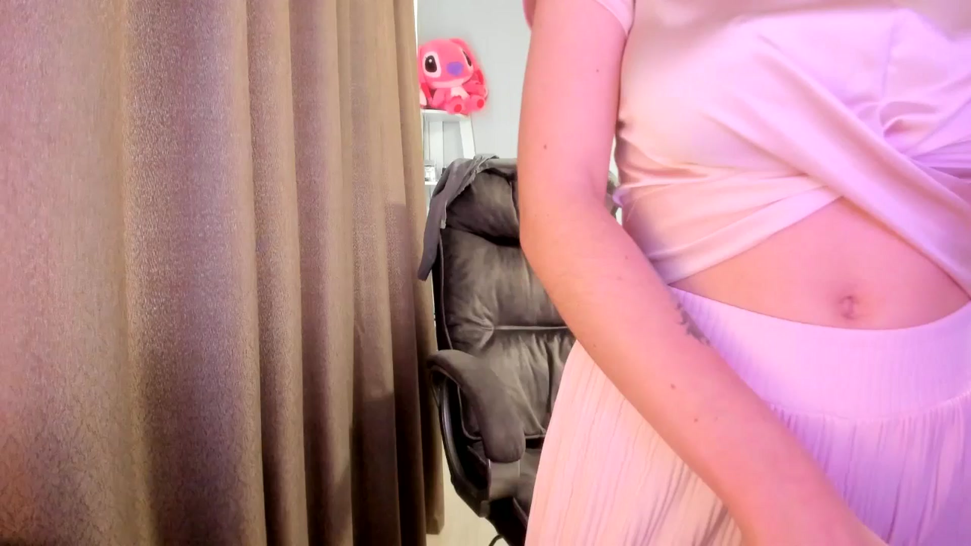 Gallery image thumbnail from Iam_Sasha's myfreecams stream on, 04/08/2026, 11:41 image 11 of 20