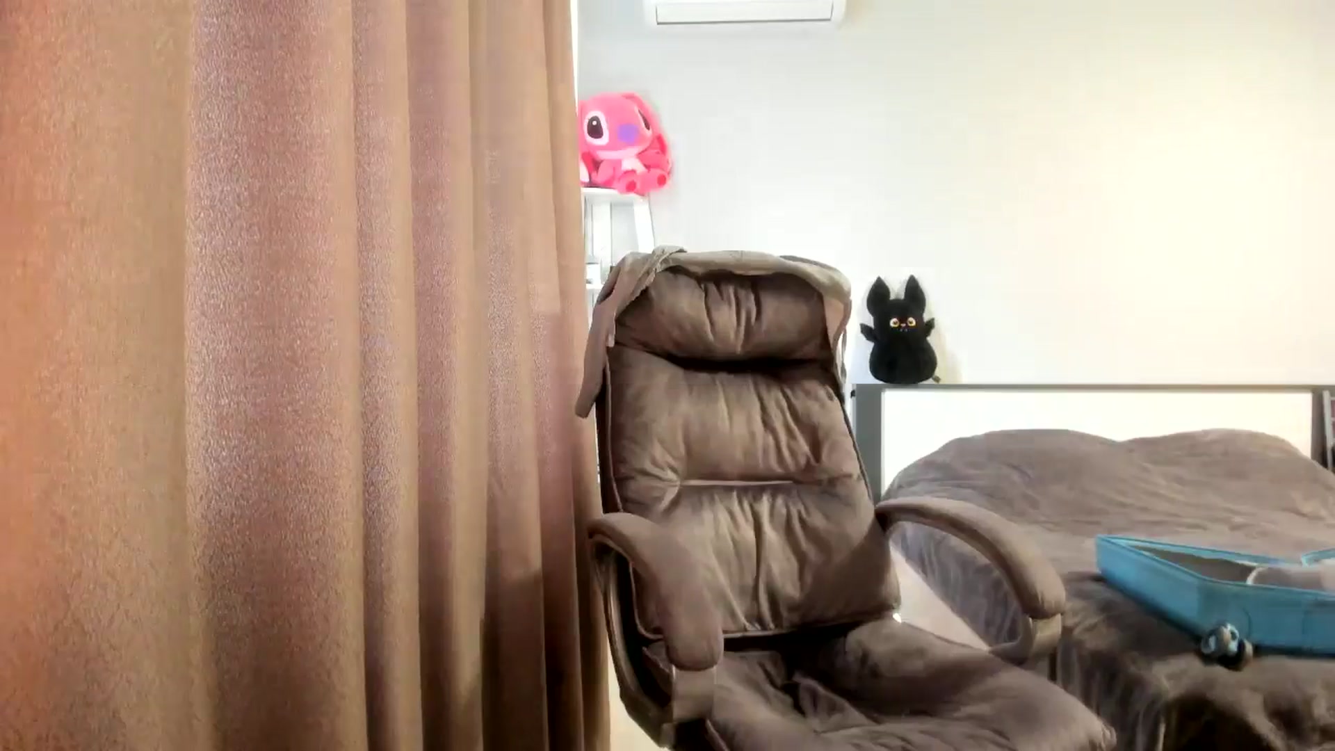 Gallery image thumbnail from Iam_Sasha's myfreecams stream on, 04/08/2026, 11:41 image 8 of 20