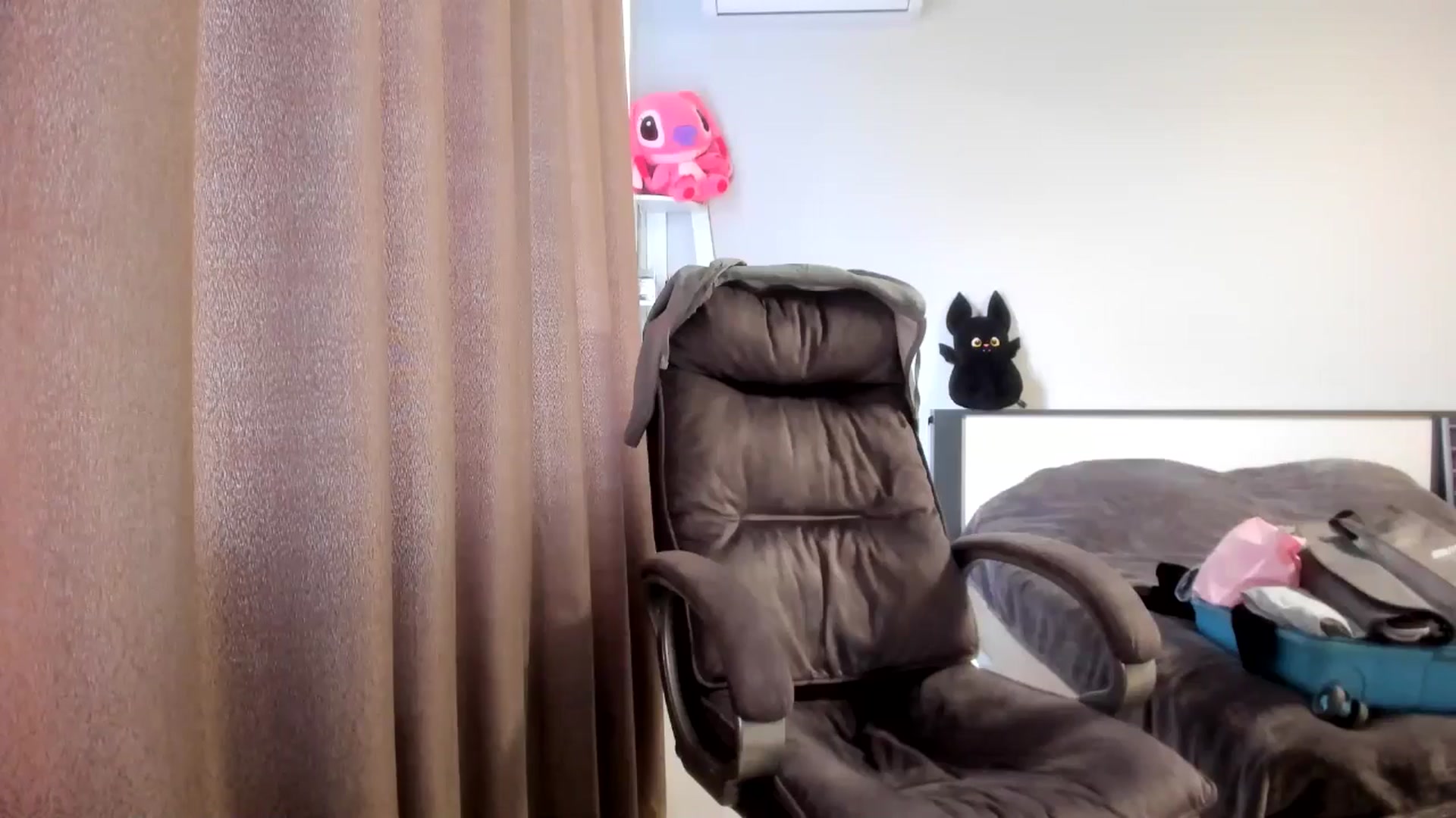 Gallery image thumbnail from Iam_Sasha's myfreecams stream on, 04/08/2026, 12:27 image 3 of 20