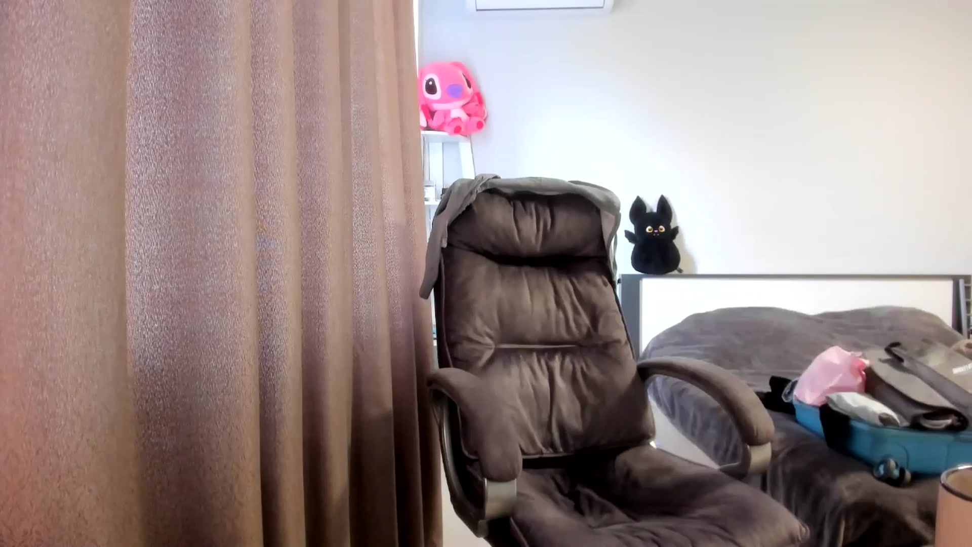 Gallery image thumbnail from Iam_Sasha's myfreecams stream on, 04/08/2026, 12:27 image 16 of 20