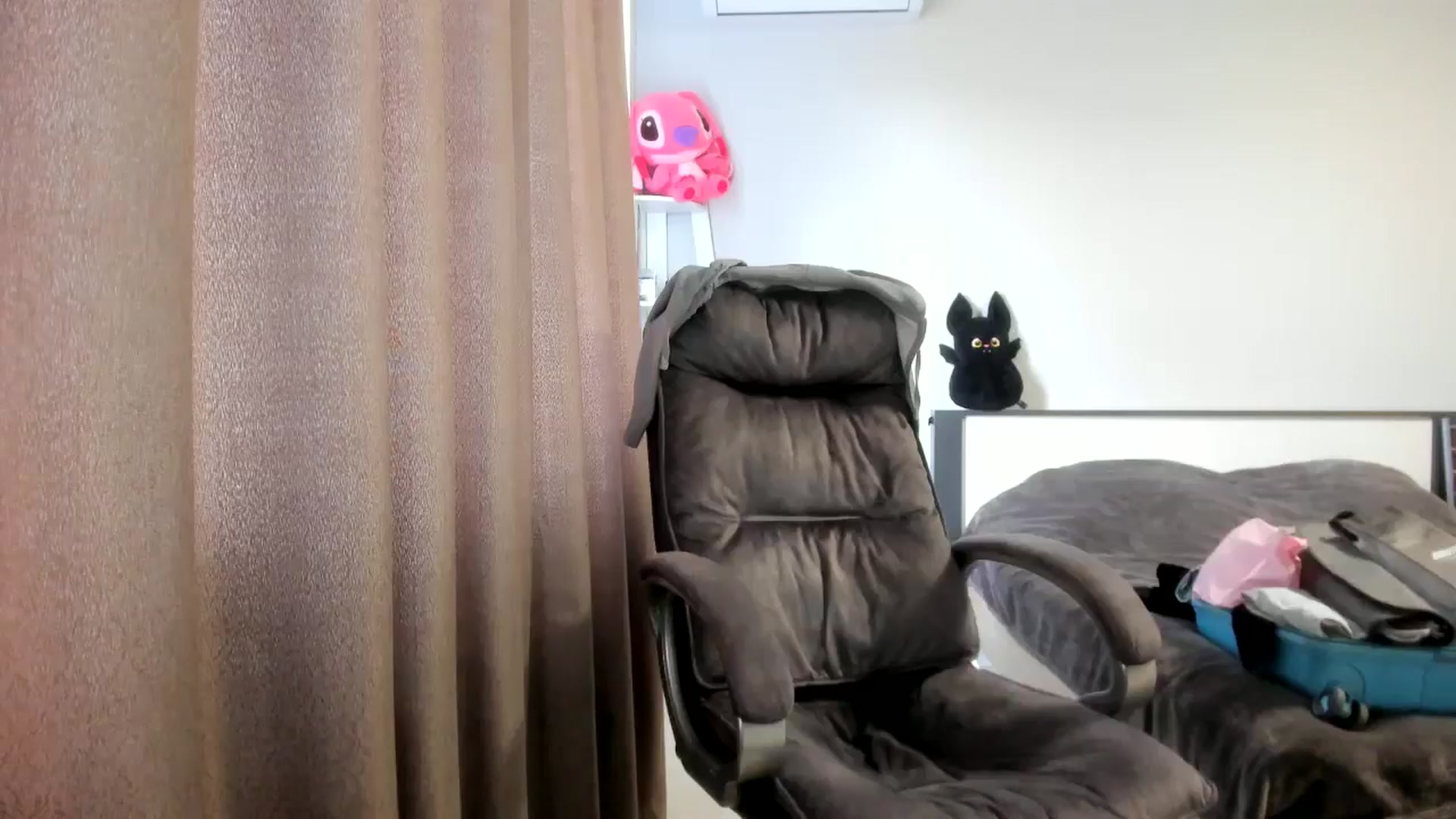 Gallery image thumbnail from Iam_Sasha's myfreecams stream on, 04/08/2026, 12:27 image 6 of 20