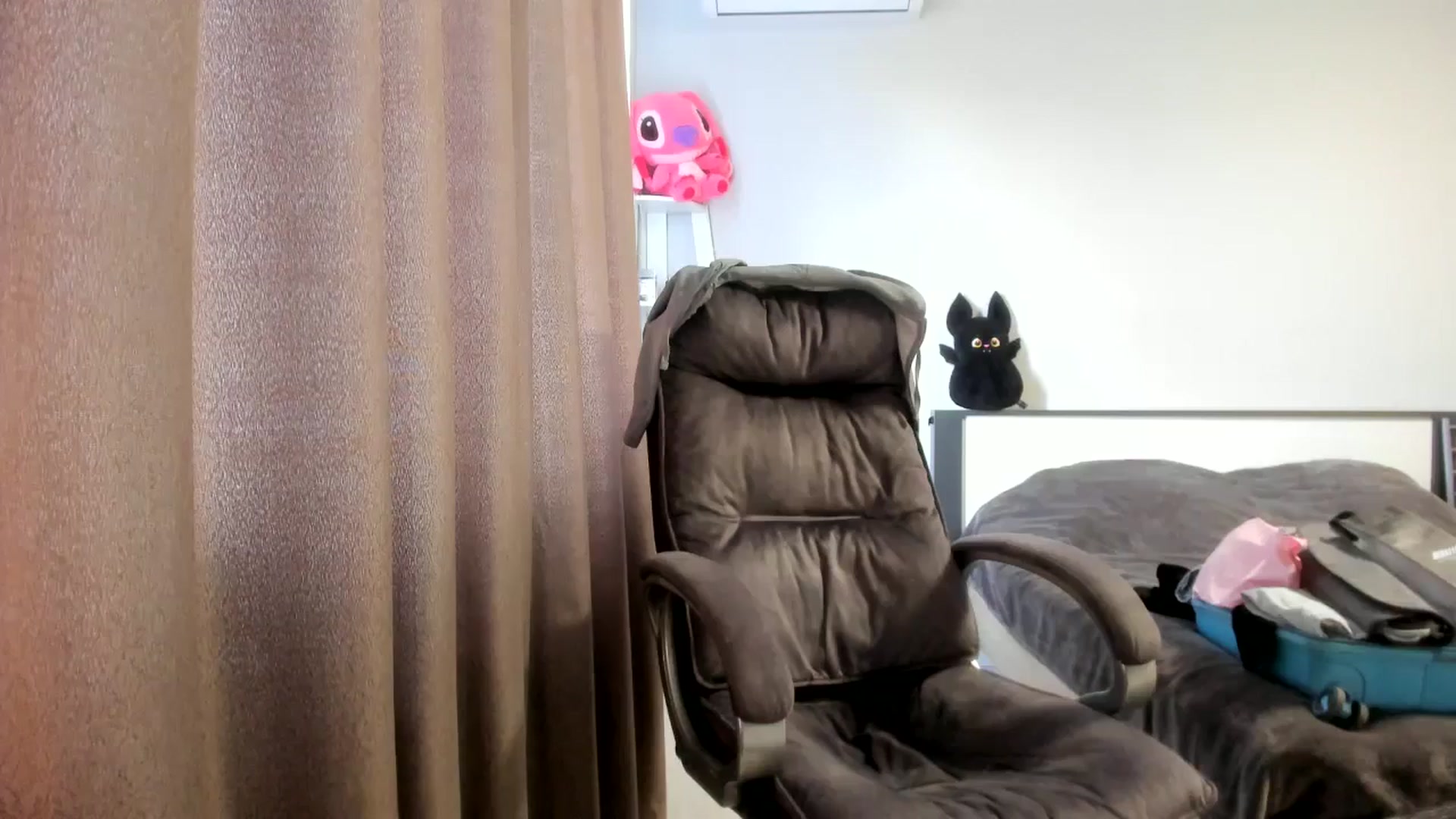 Gallery image thumbnail from Iam_Sasha's myfreecams stream on, 04/08/2026, 12:27 image 5 of 20