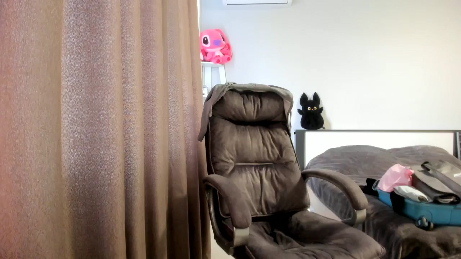 Gallery image thumbnail from Iam_Sasha's myfreecams stream on, 04/08/2026, 12:27 image 2 of 20