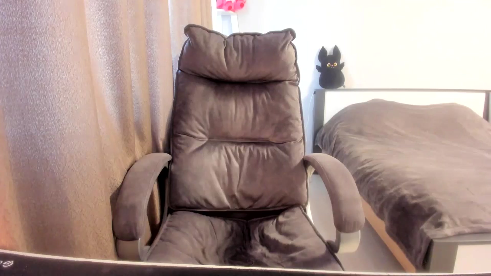 Gallery image thumbnail from Iam_Sasha's myfreecams stream on, 05/06/2026, 09:53 image 7 of 20
