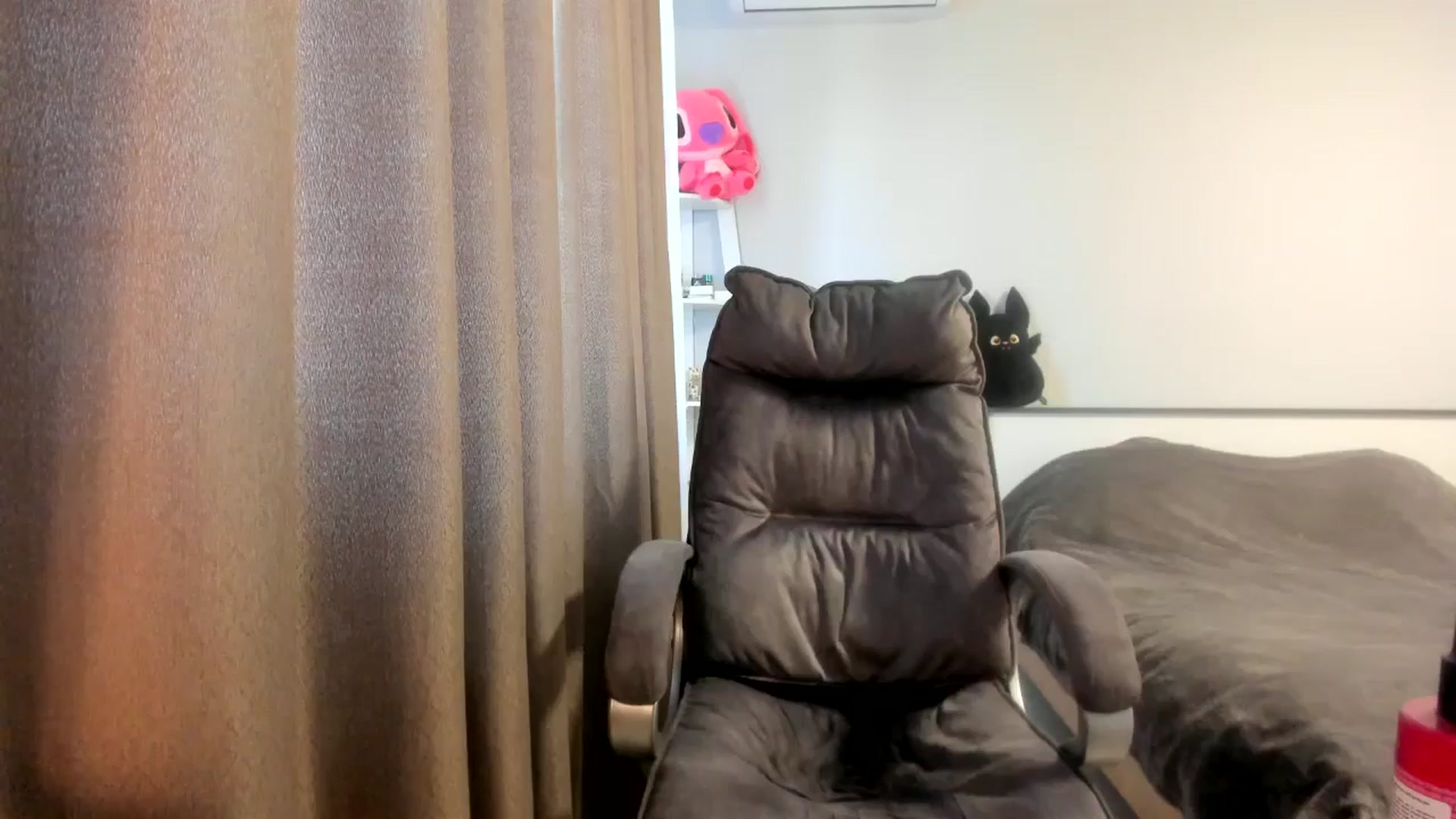 Gallery image thumbnail from Iam_Sasha's myfreecams stream on, 05/06/2026, 09:53 image 17 of 20