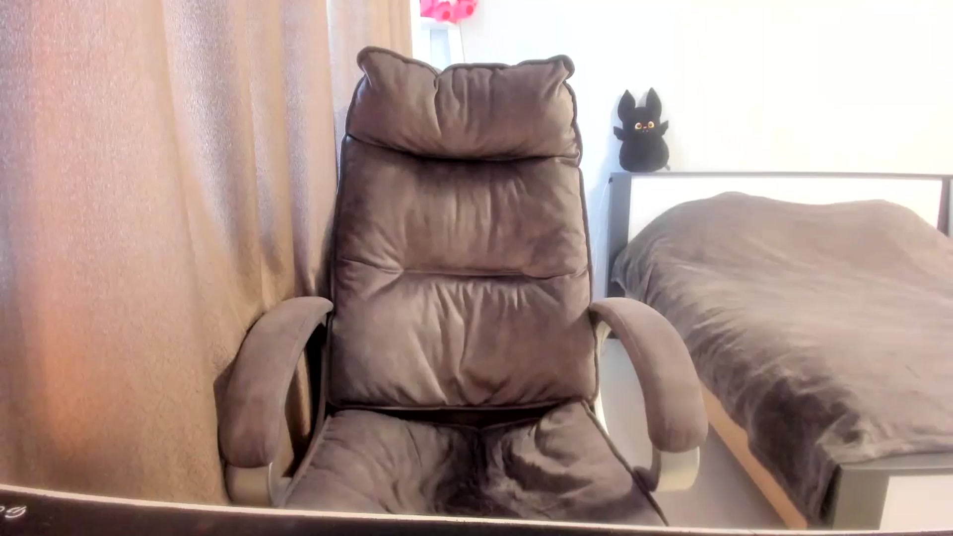 Gallery image thumbnail from Iam_Sasha's myfreecams stream on, 05/06/2026, 09:53 image 6 of 20