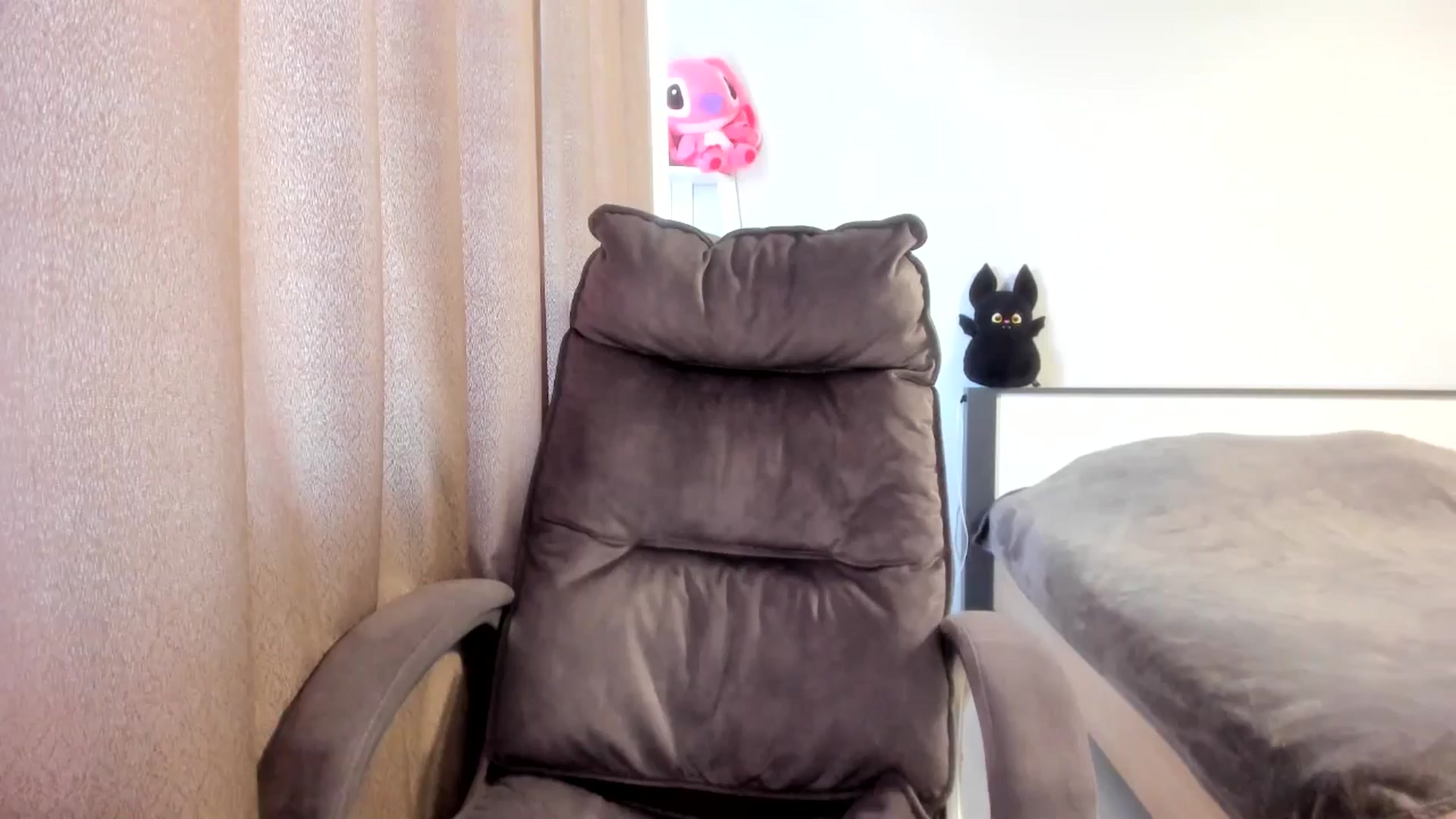 Gallery image thumbnail from Iam_Sasha's myfreecams stream on, 05/11/2026, 11:21 image 12 of 20