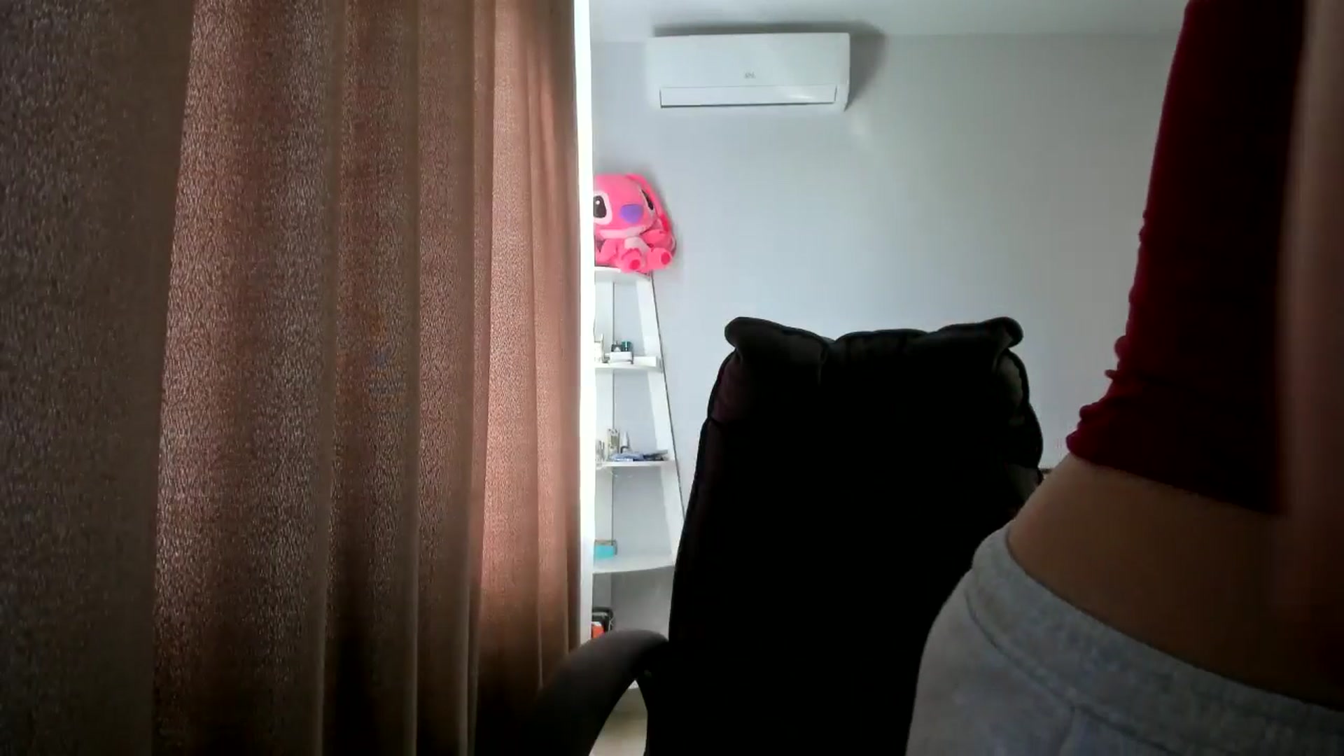 Gallery image thumbnail from Iam_Sasha's myfreecams stream on, 05/11/2026, 13:57 image 13 of 20
