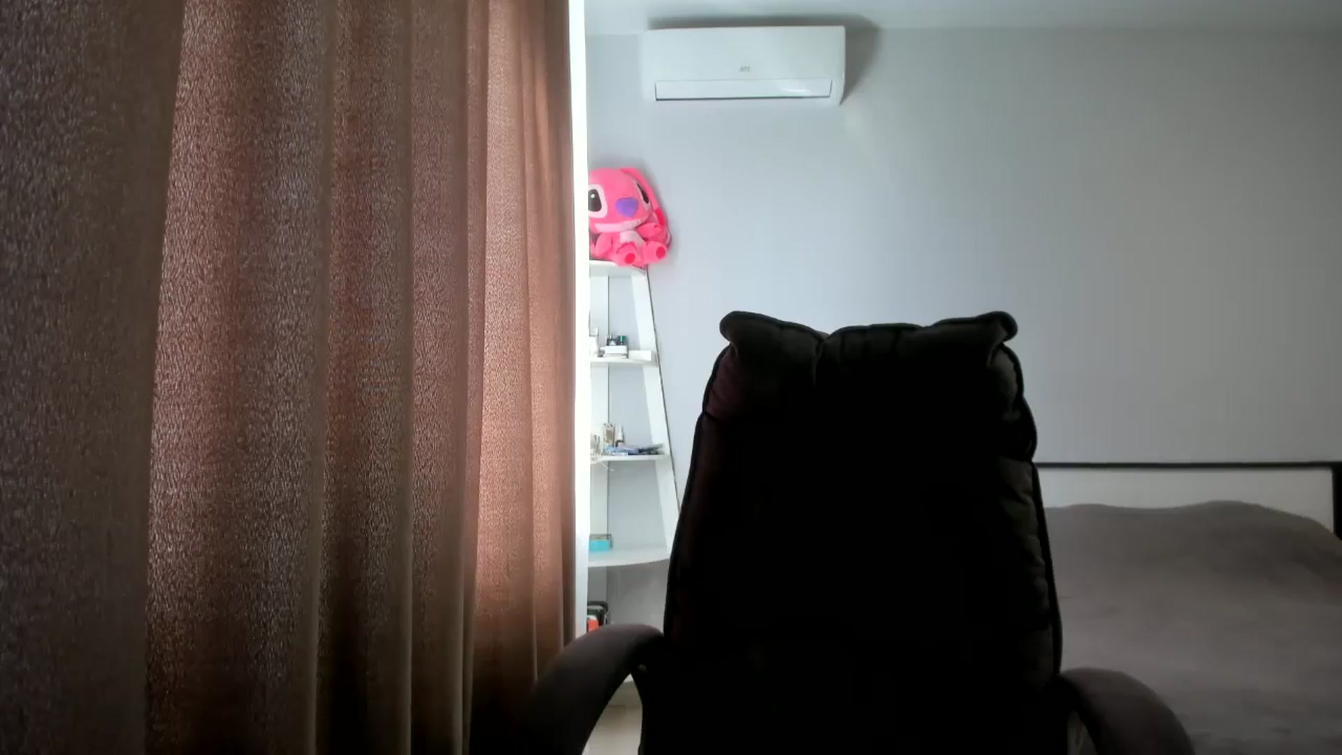 Gallery image thumbnail from Iam_Sasha's myfreecams stream on, 05/11/2026, 13:57 image 12 of 20