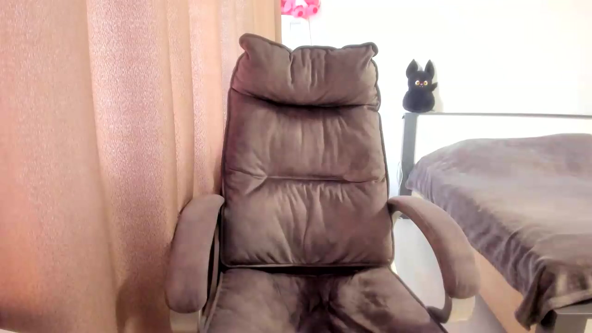 Gallery image thumbnail from Iam_Sasha's myfreecams stream on, 05/12/2026, 12:54 image 18 of 20