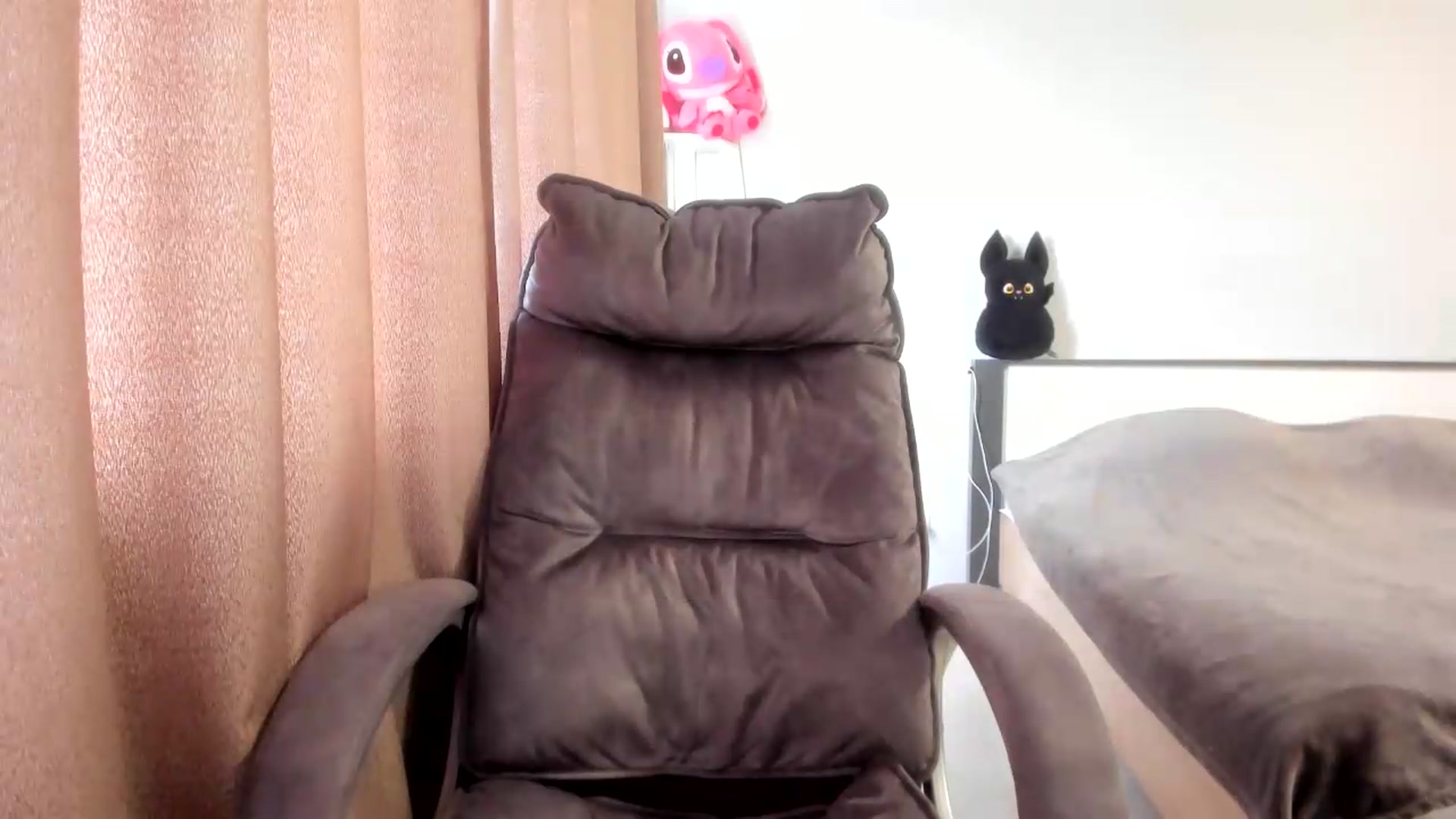 Gallery image thumbnail from Iam_Sasha's myfreecams stream on, 05/20/2026, 11:38 image 20 of 20