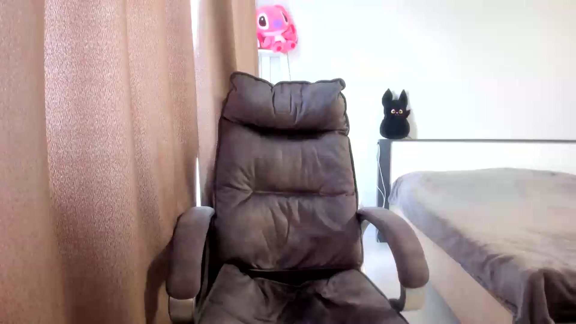 Gallery image thumbnail from Iam_Sasha's myfreecams stream on, 05/21/2026, 12:16 image 20 of 20