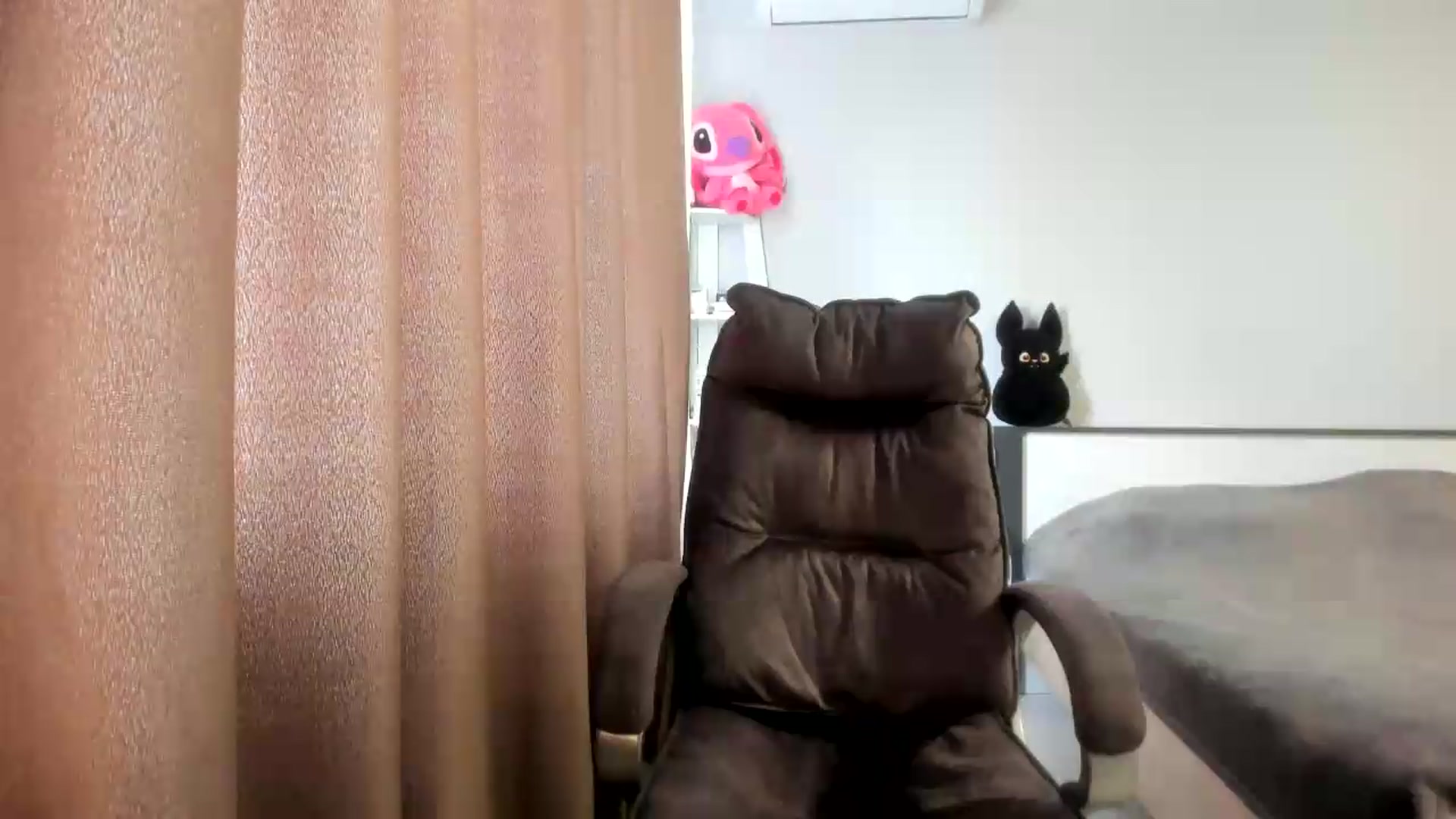Gallery image thumbnail from Iam_Sasha's myfreecams stream on, 05/22/2026, 10:14 image 10 of 20