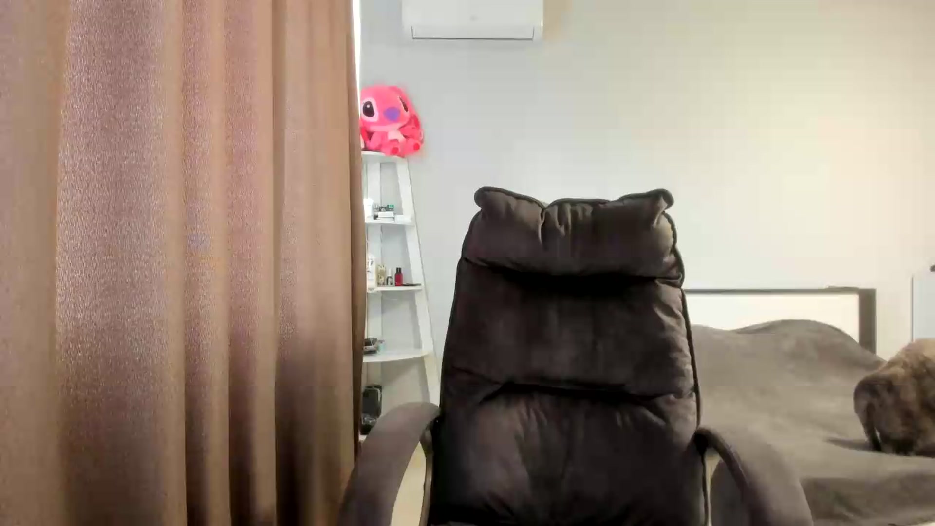 Gallery image thumbnail from Iam_Sasha's myfreecams stream on, 05/26/2026, 12:00 image 11 of 20