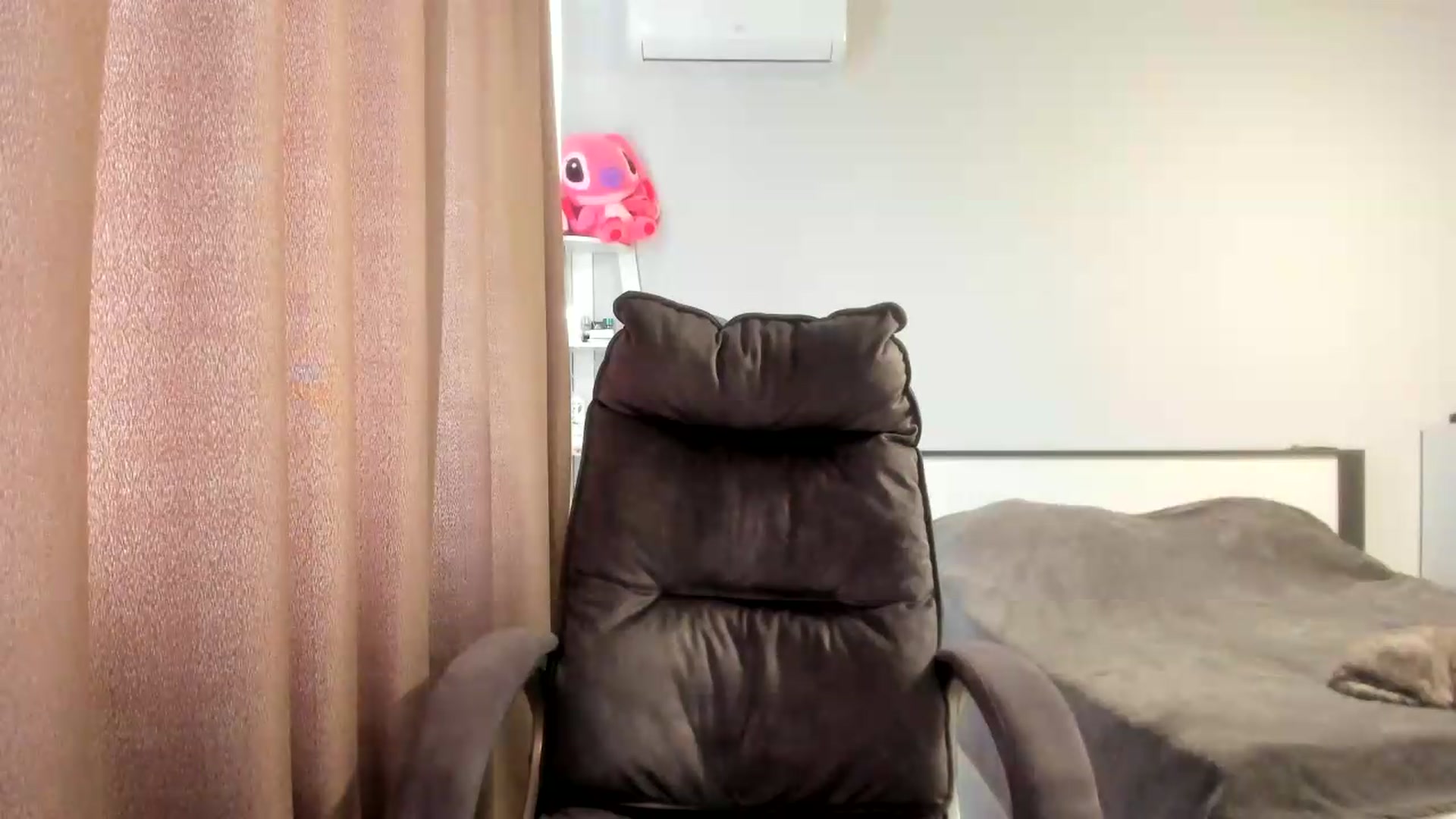 Gallery image thumbnail from Iam_Sasha's myfreecams stream on, 05/26/2026, 12:00 image 19 of 20