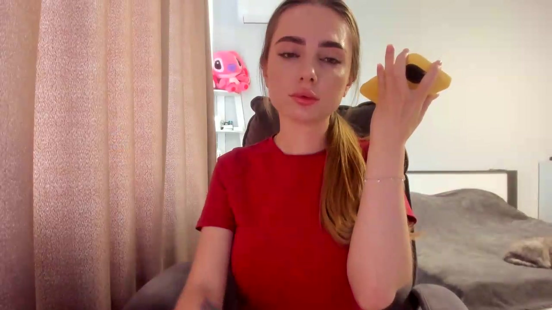 Gallery image thumbnail from Iam_Sasha's myfreecams stream on, 05/26/2026, 12:00 image 18 of 20