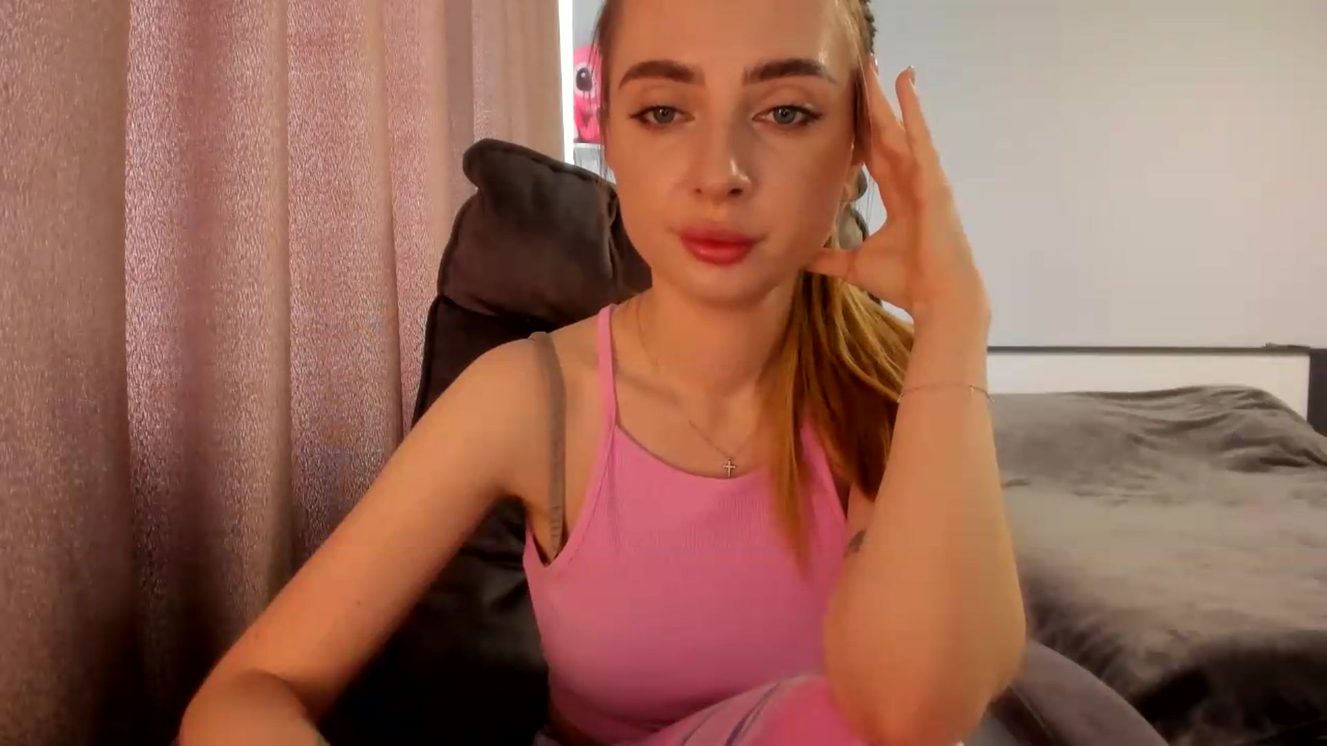 Gallery image thumbnail from Iam_Sasha's myfreecams stream on, 05/27/2026, 09:17 image 5 of 20