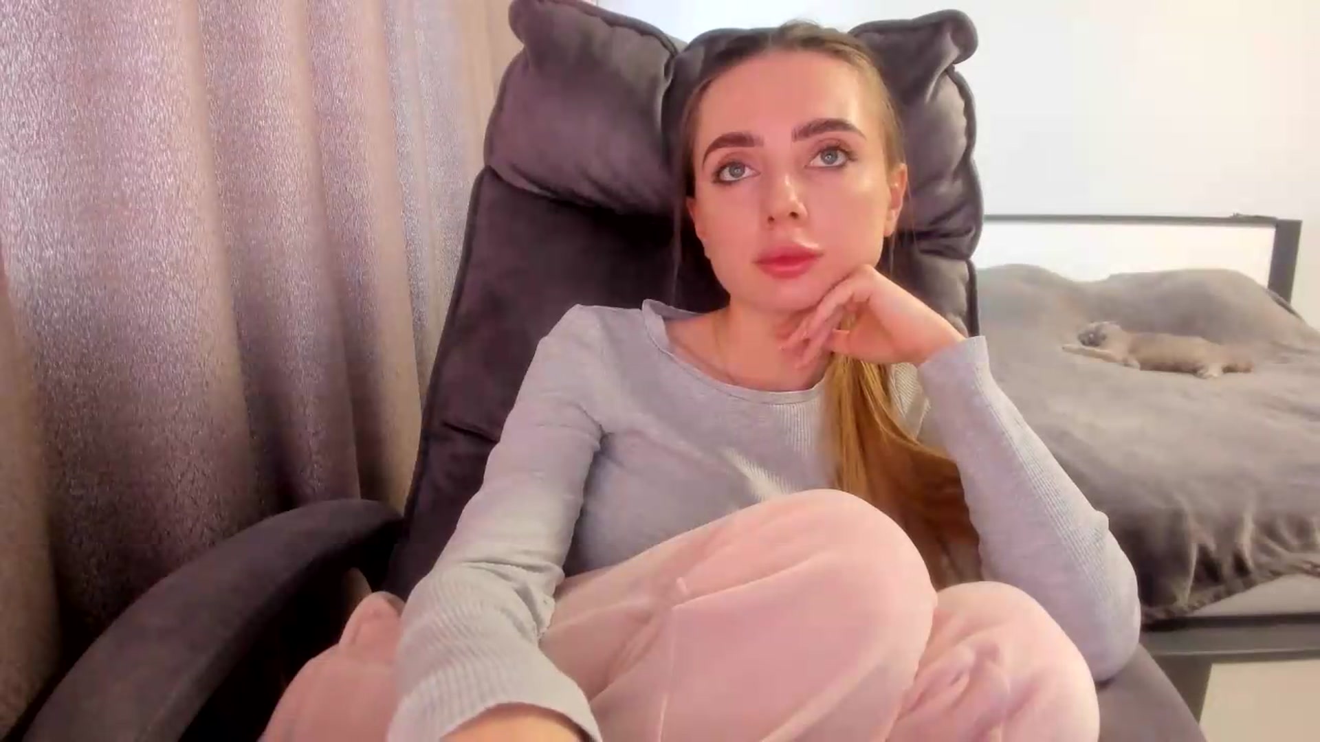 Gallery image thumbnail from Iam_Sasha's myfreecams stream on, 05/29/2026, 09:55 image 19 of 20