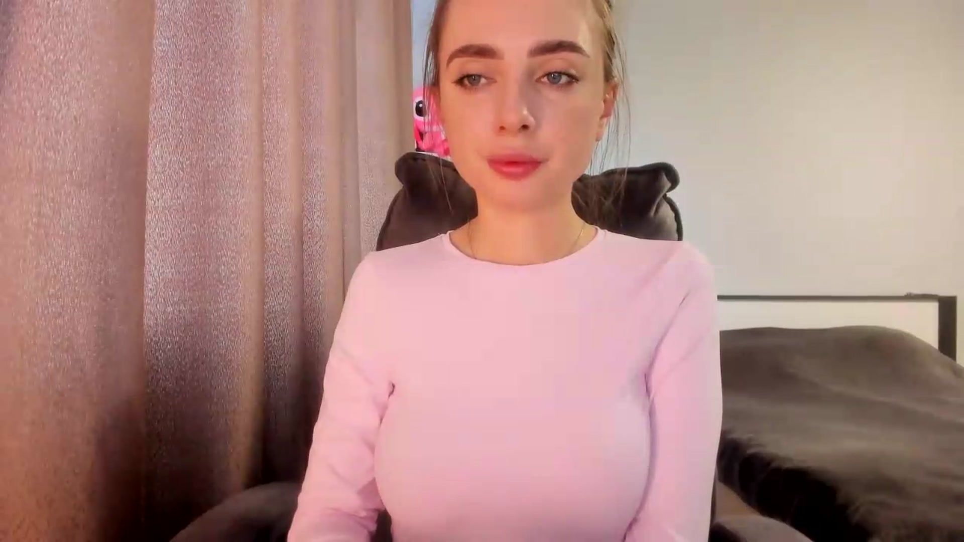 Gallery image thumbnail from Iam_Sasha's myfreecams stream on, 06/01/2026, 08:05 image 18 of 20