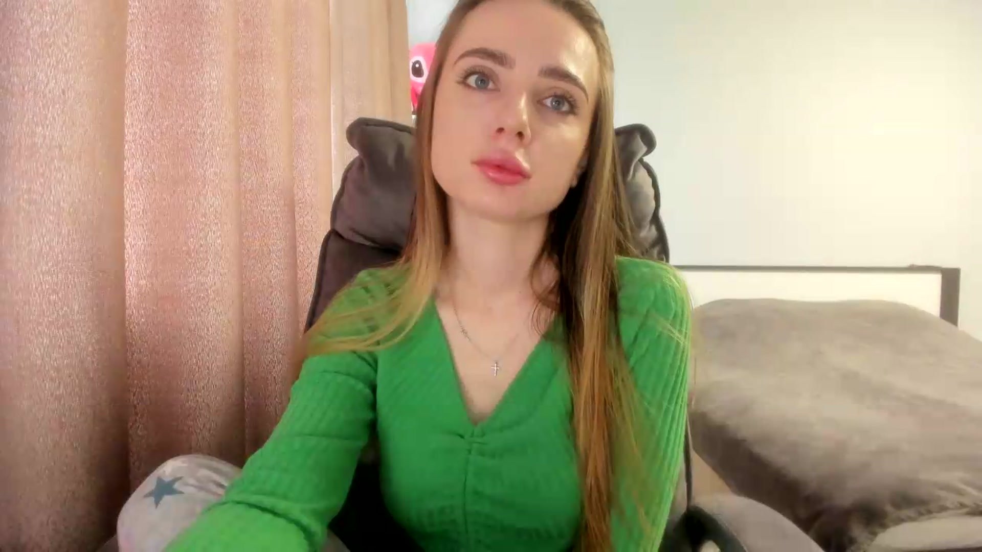 Gallery image thumbnail from Iam_Sasha's myfreecams stream on, 06/04/2026, 06:57 image 16 of 20